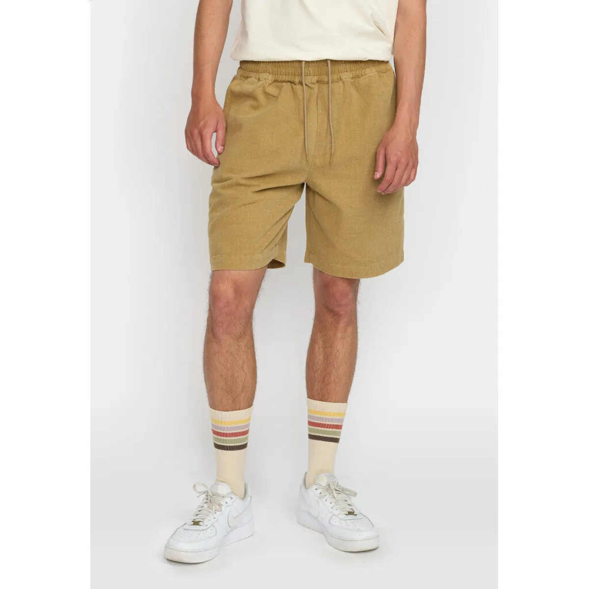 Long Casual Shorts / 4054 - Lightbrown sold by Revolution