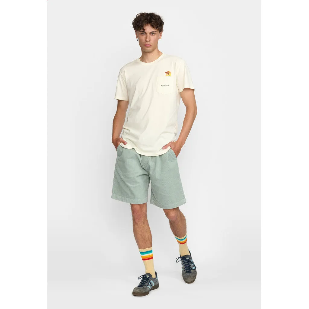 Long Casual Shorts / 4053 - Lightgreen sold by Revolution product image thumbnail 3