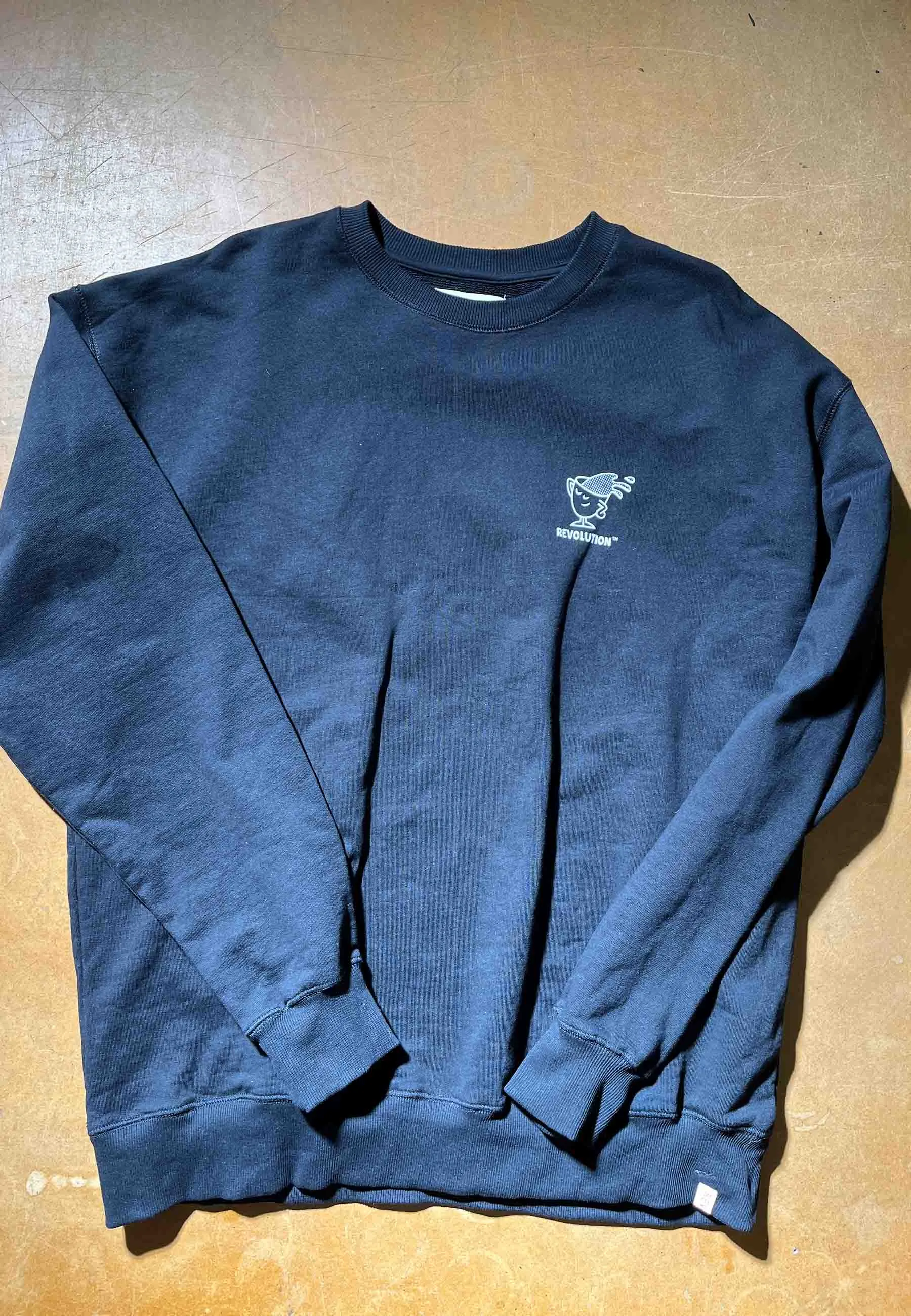 Printed Crewneck / V 2780 WAK - Black sold by Revolution