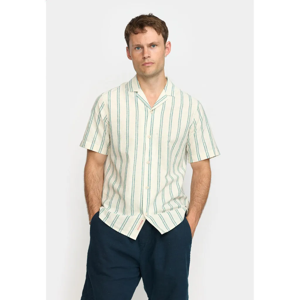 Short-sleeved Cuban Shirt / 3865 - Petrol sold by Revolution