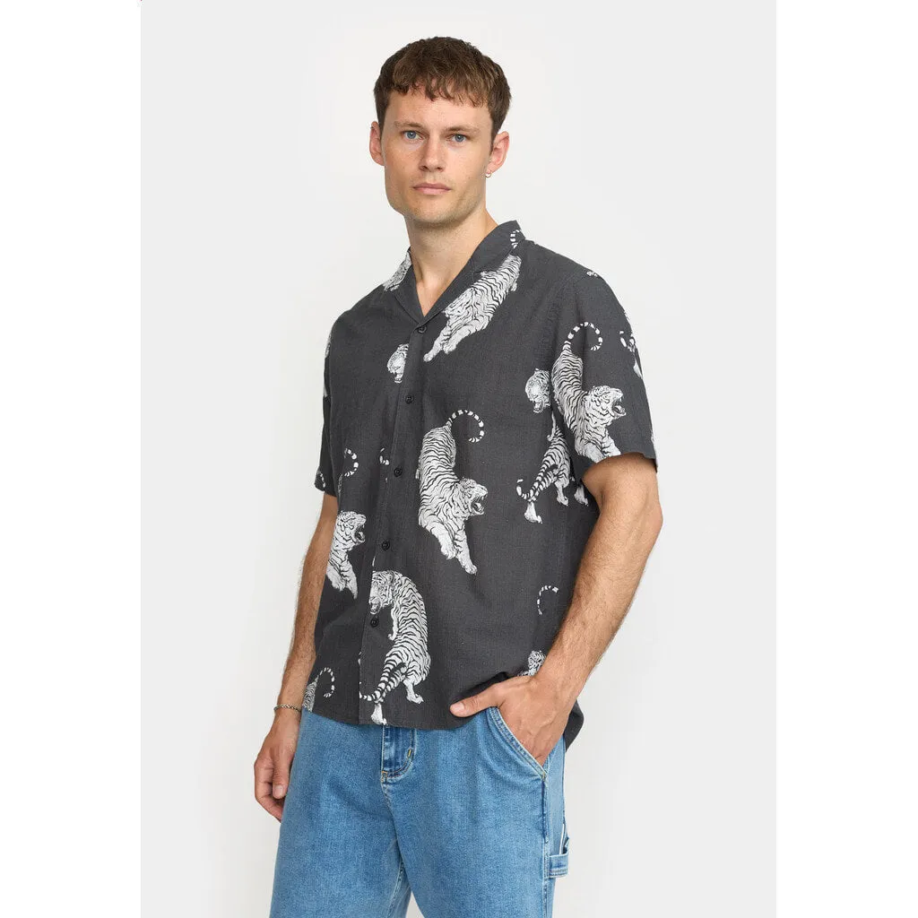 Short-sleeved Cuban Shirt / 3168 - Black sold by Revolution