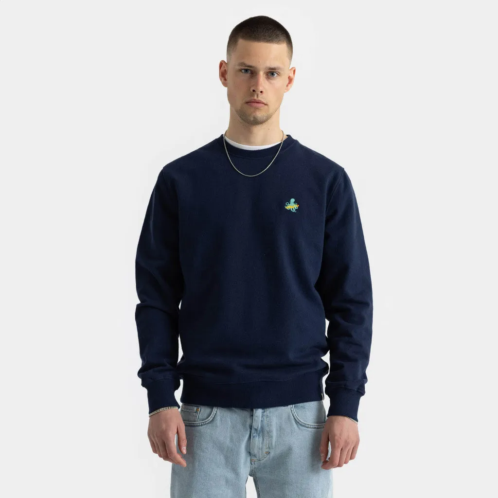 Crewneck / 2746 CAT - Navy-melange sold by Revolution product image thumbnail 2