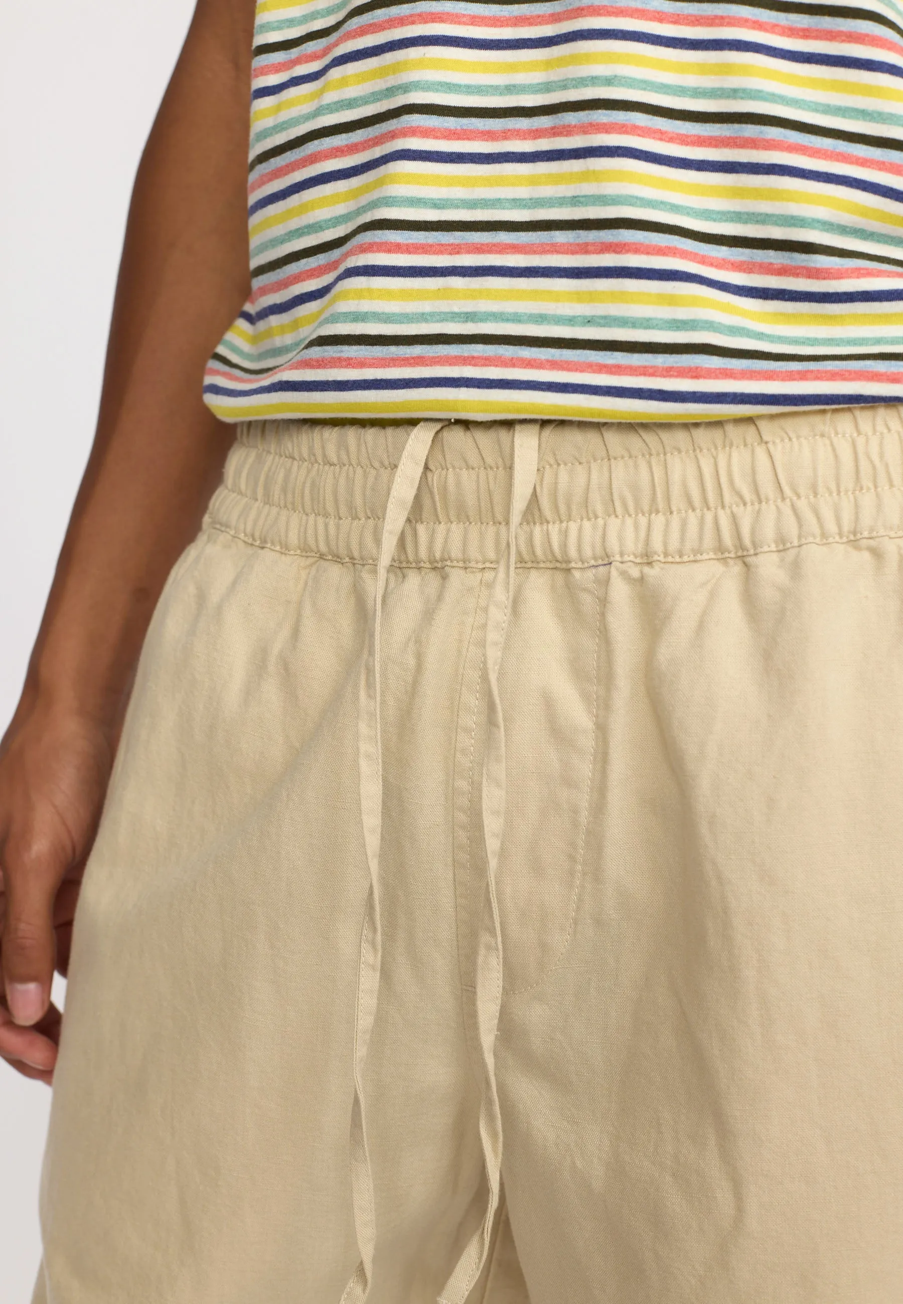 Linen Shorts / 4065 - Offwhite sold by Revolution product image thumbnail 4