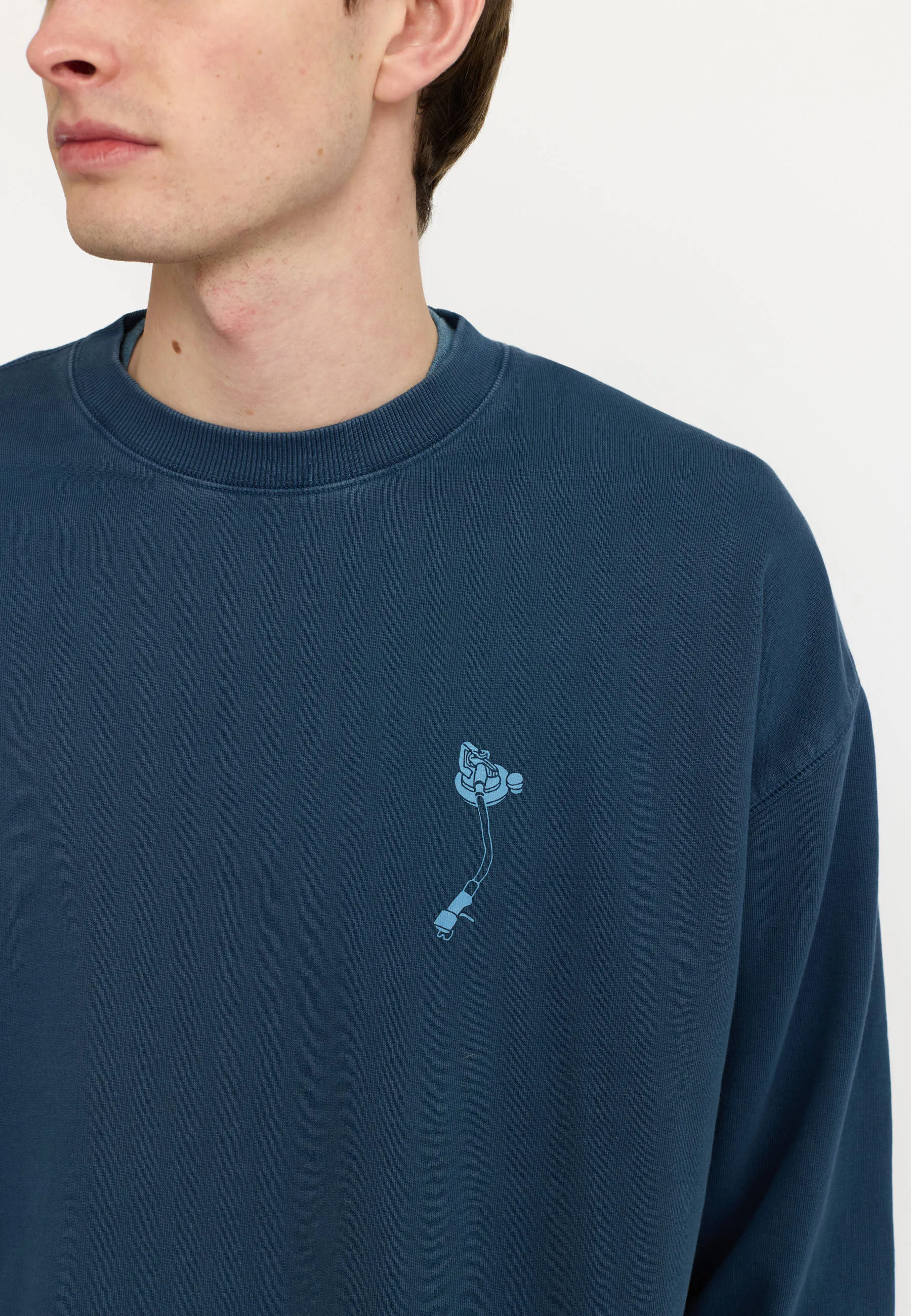 Printed Crewneck / 2794 TUN - Darkblue sold by Revolution