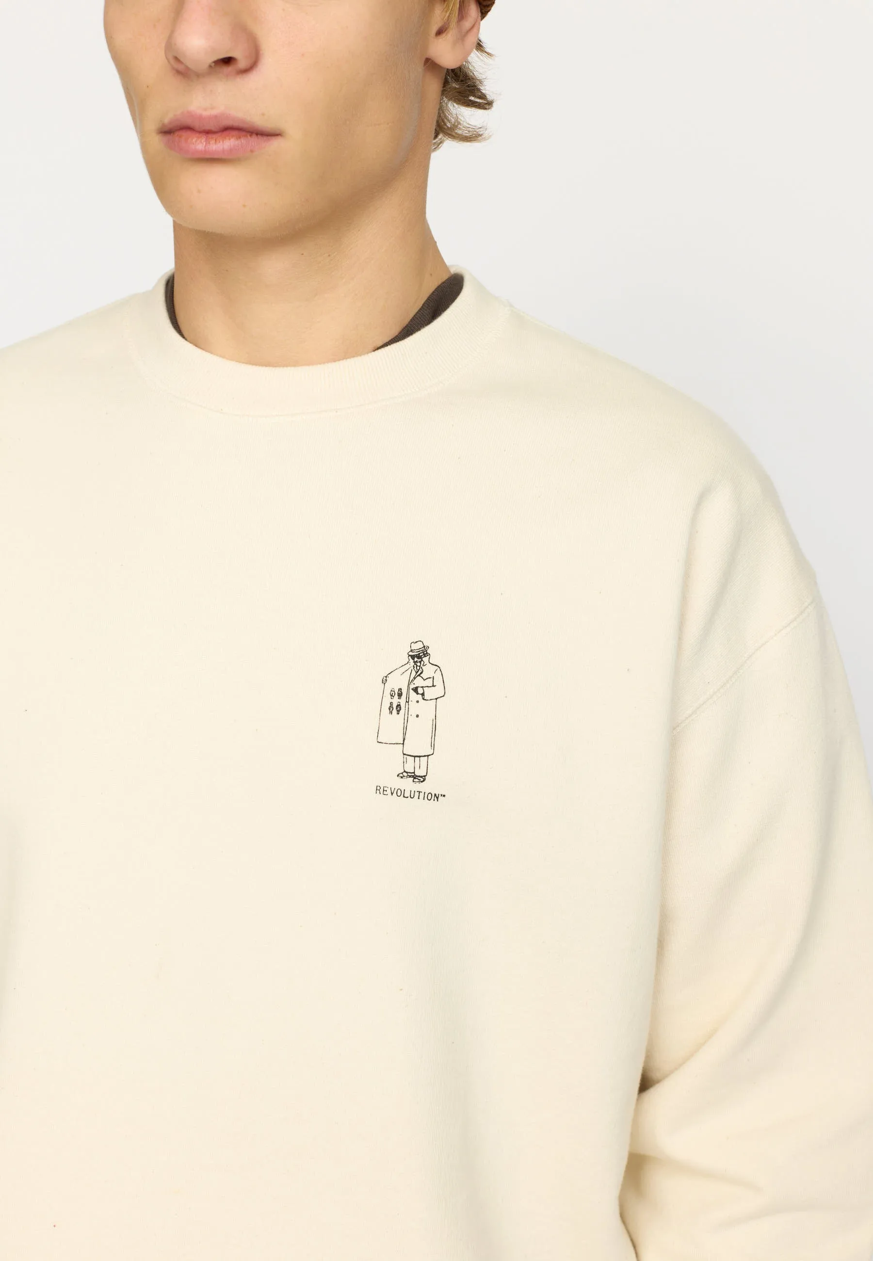 Printed Crewneck / 2793 DEA - Offwhite sold by Revolution