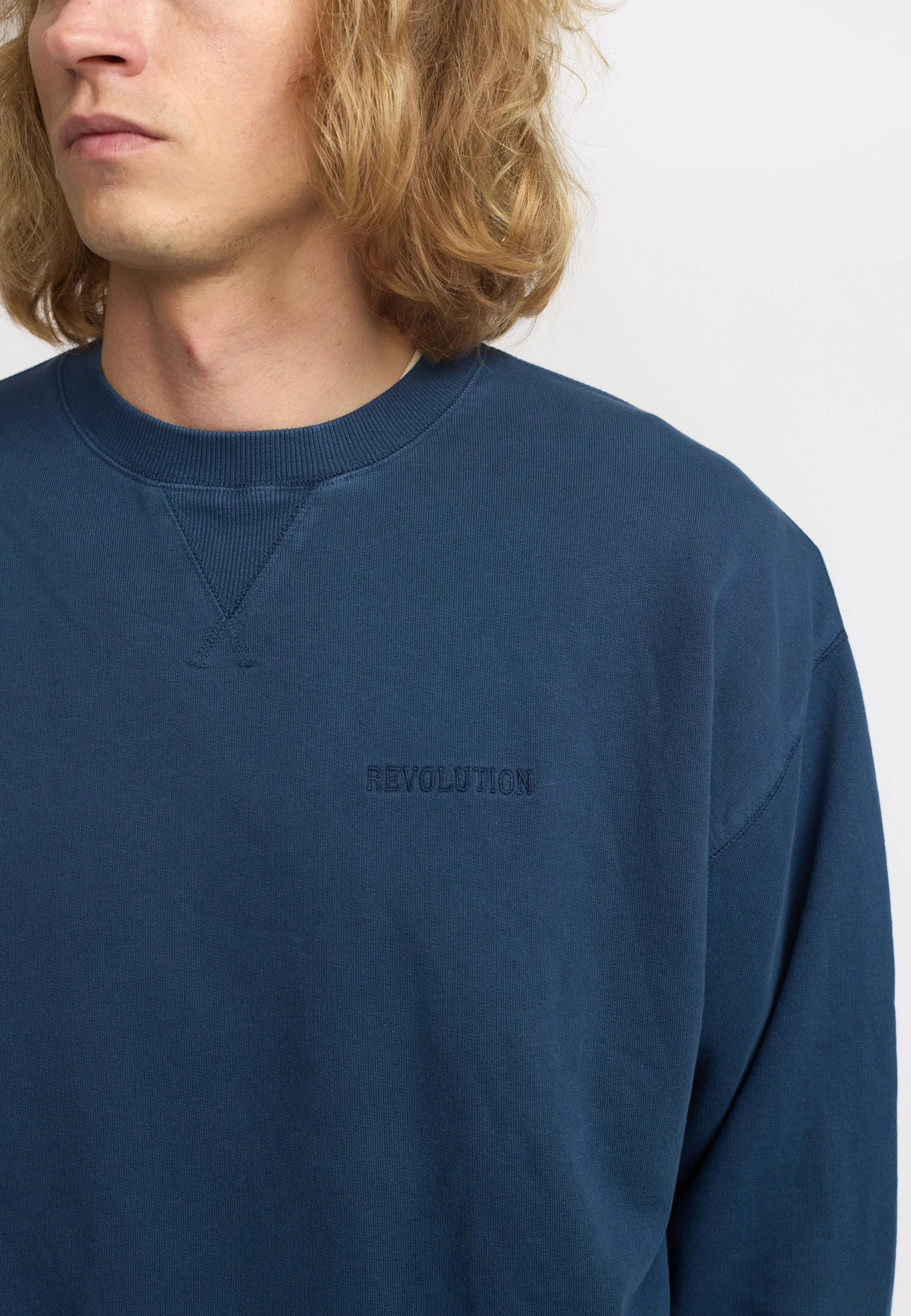 Application Sweatshirt / 2727 REV - Darkblue sold by Revolution