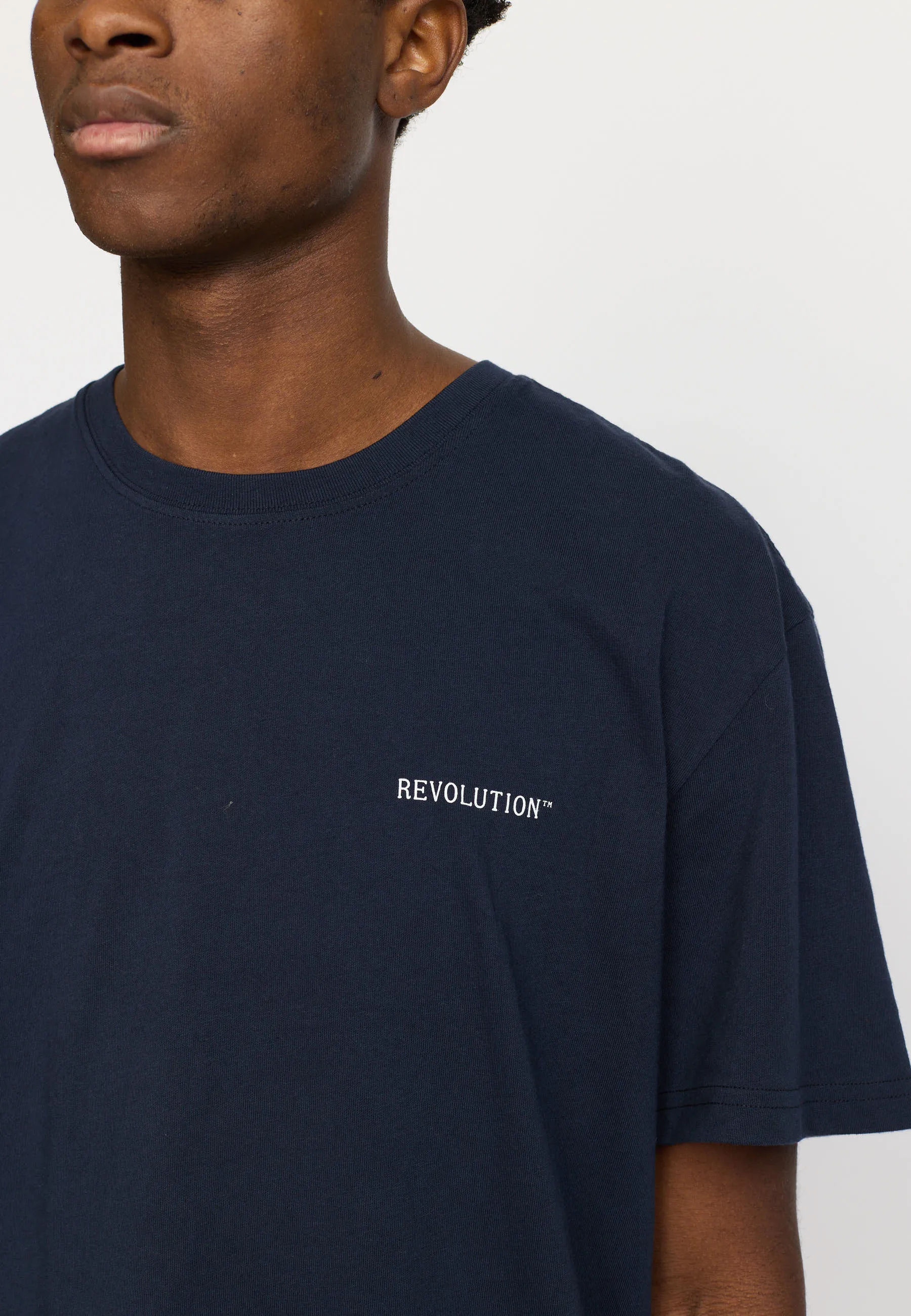 Loose T-shirt / 1063 REV - Navy sold by Revolution