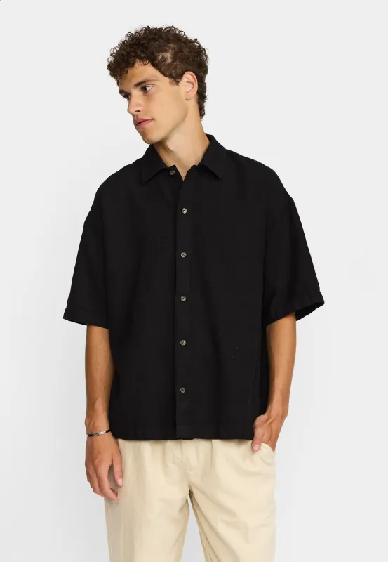 Oversize Short-sleeved Shirt / 3153 - Black sold by Revolution