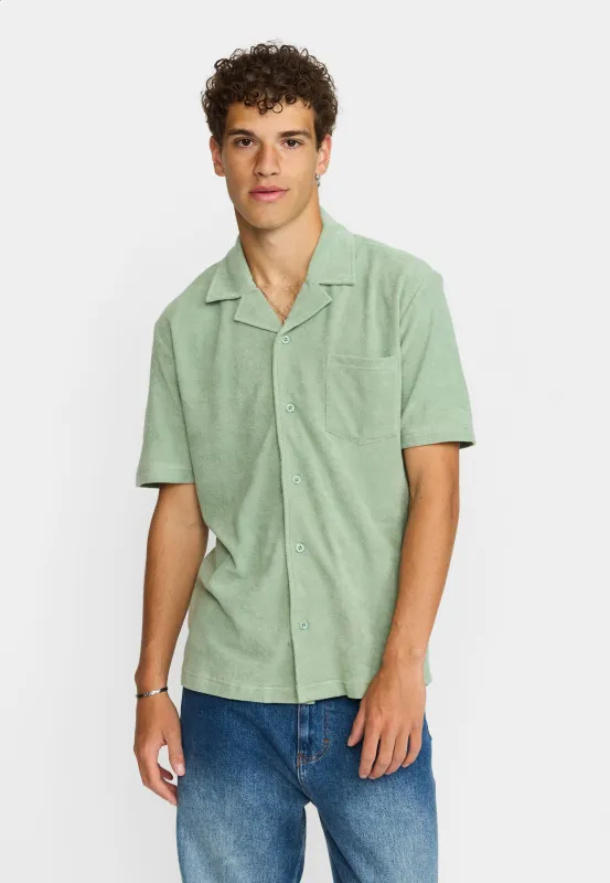 Terry Short-sleeved Cuban Shirt / 3823 - Mint made by Revolution