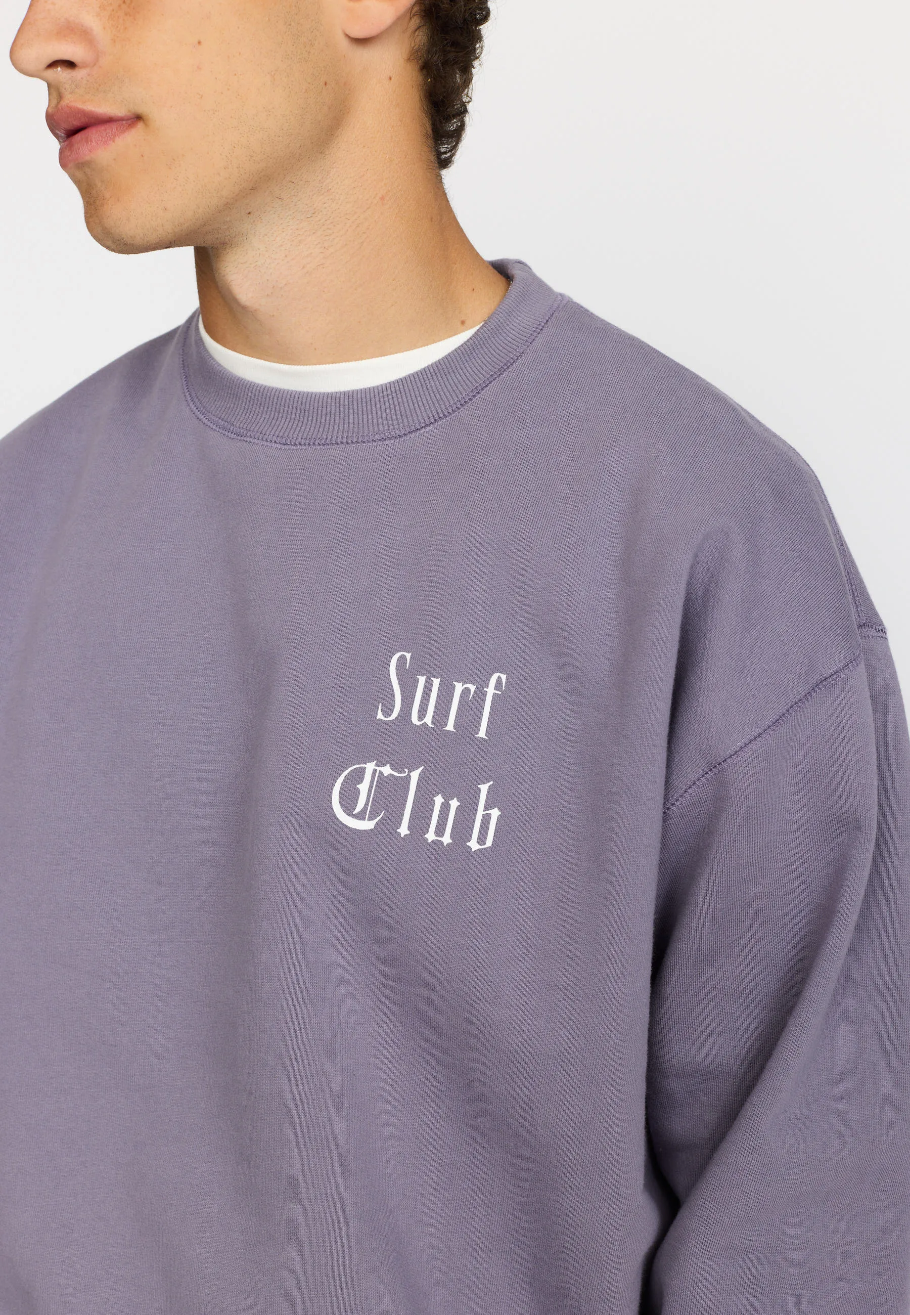 Printed Crewneck / 2809 CLU - Purple sold by Revolution