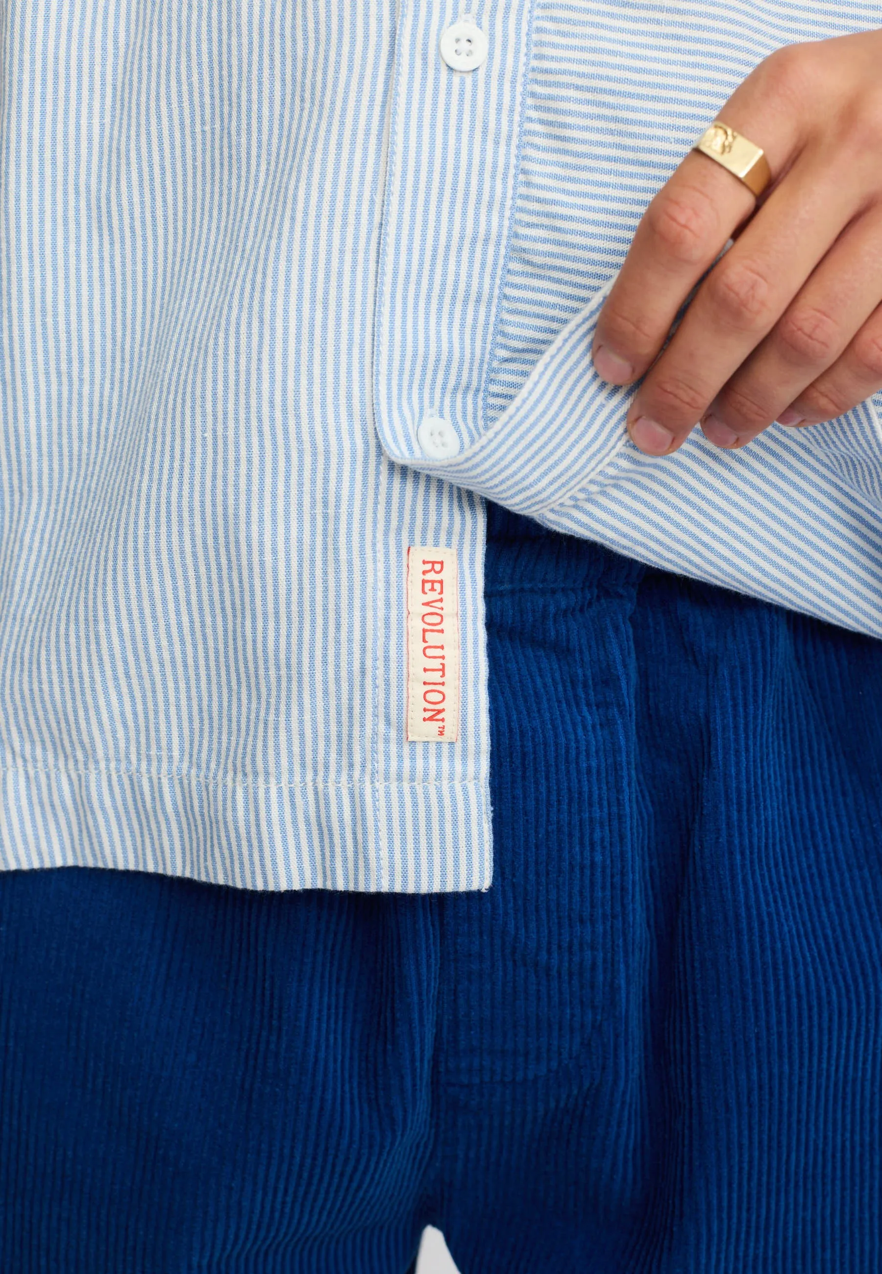 Oversize Short-sleeved Shirt / 3235 - Blue sold by Revolution product image thumbnail 4