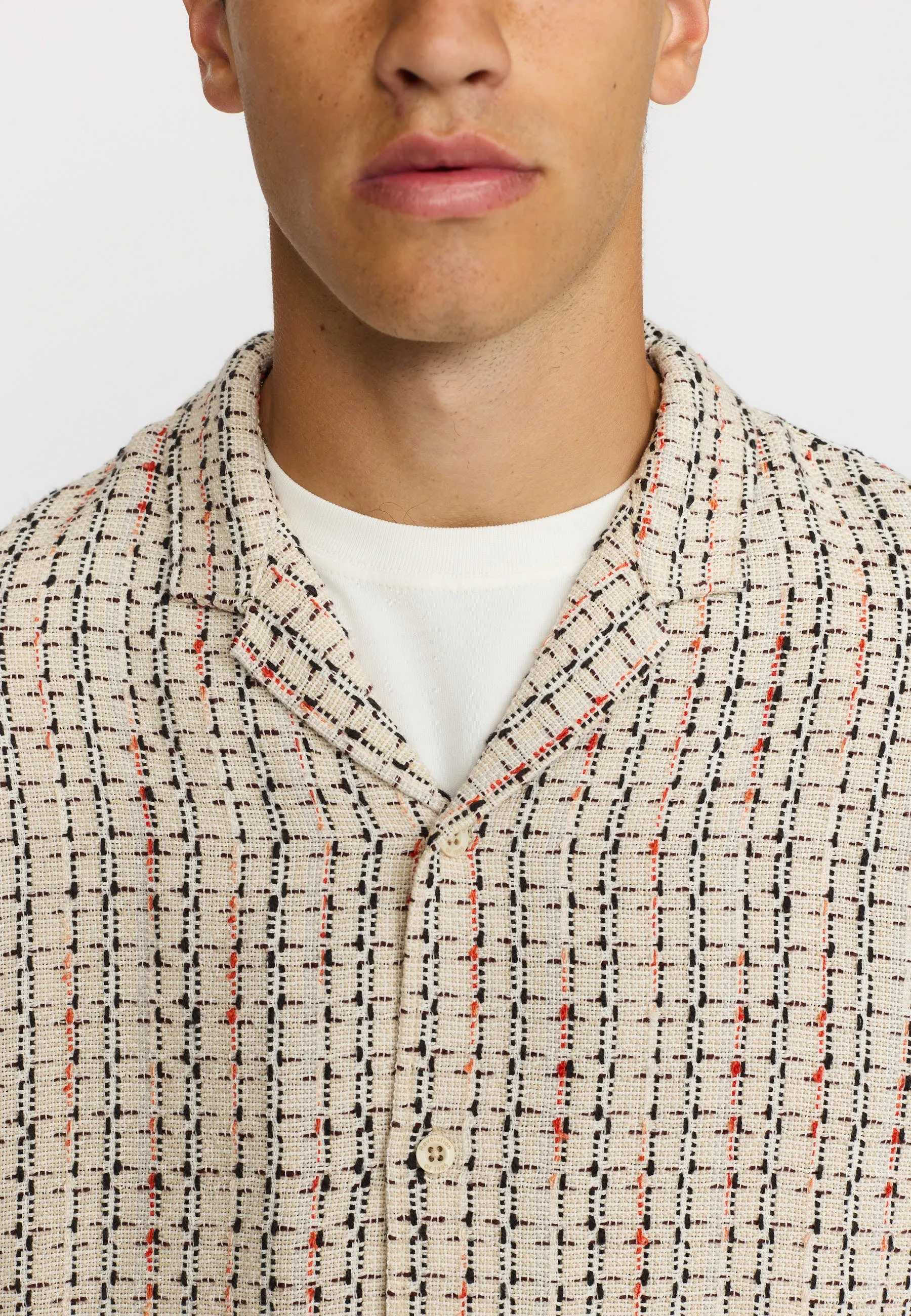 Short-sleeved Cuban Shirt / 3252 - Offwhite sold by Revolution product image thumbnail 5