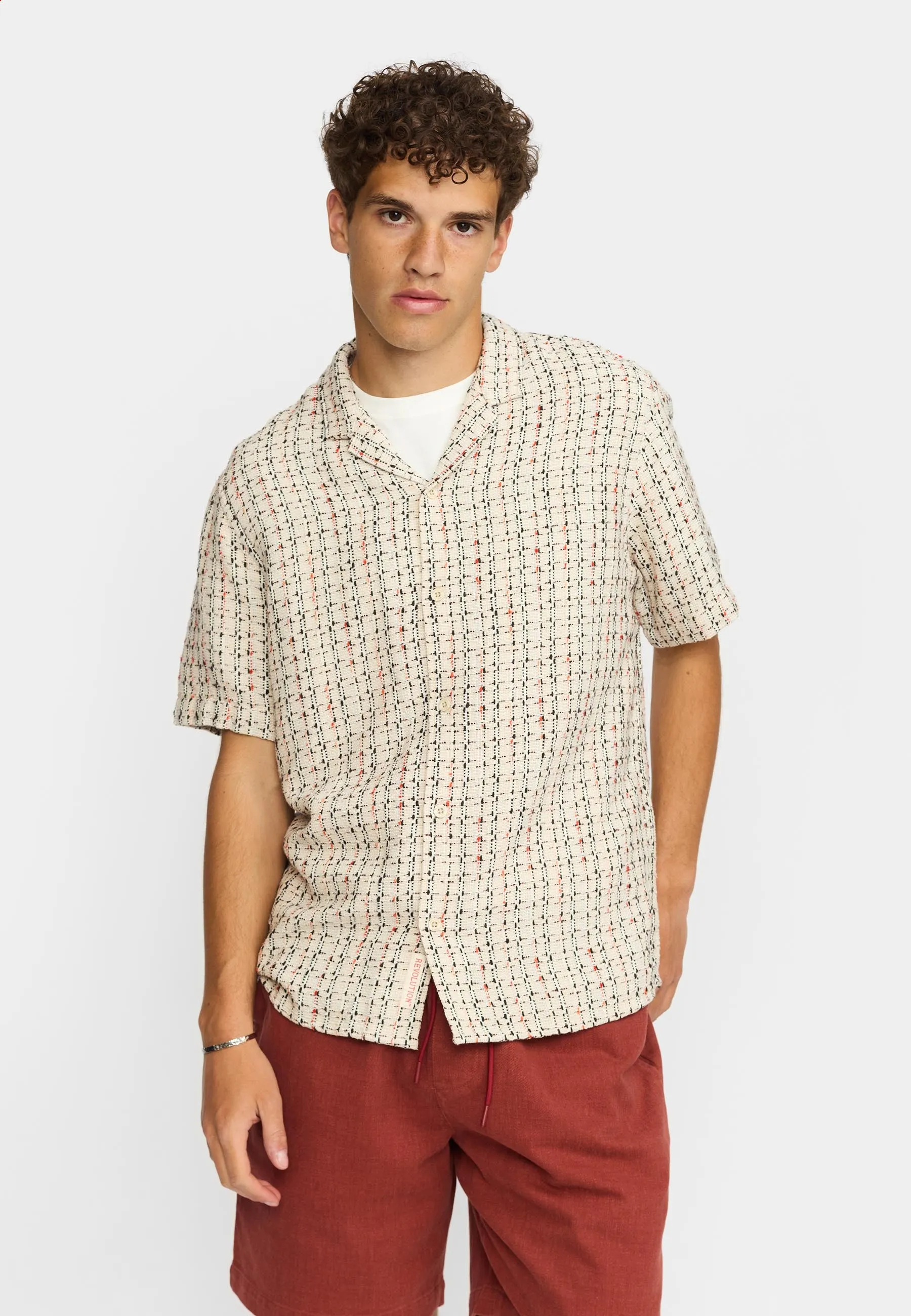Short-sleeved Cuban Shirt / 3252 - Offwhite sold by Revolution