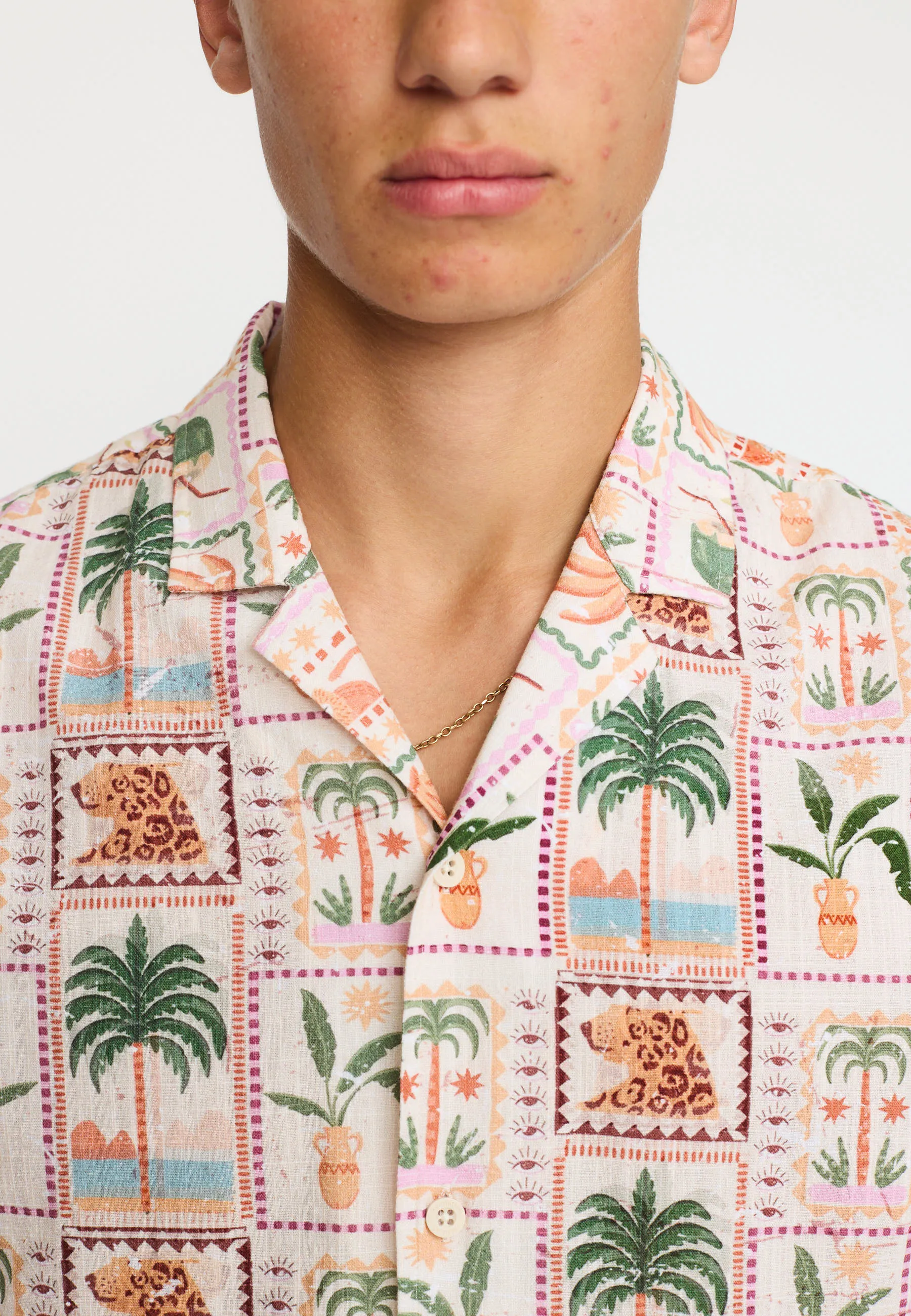 Short-sleeved Cuban Shirt / 3247 - Offwhite sold by Revolution product image thumbnail 5