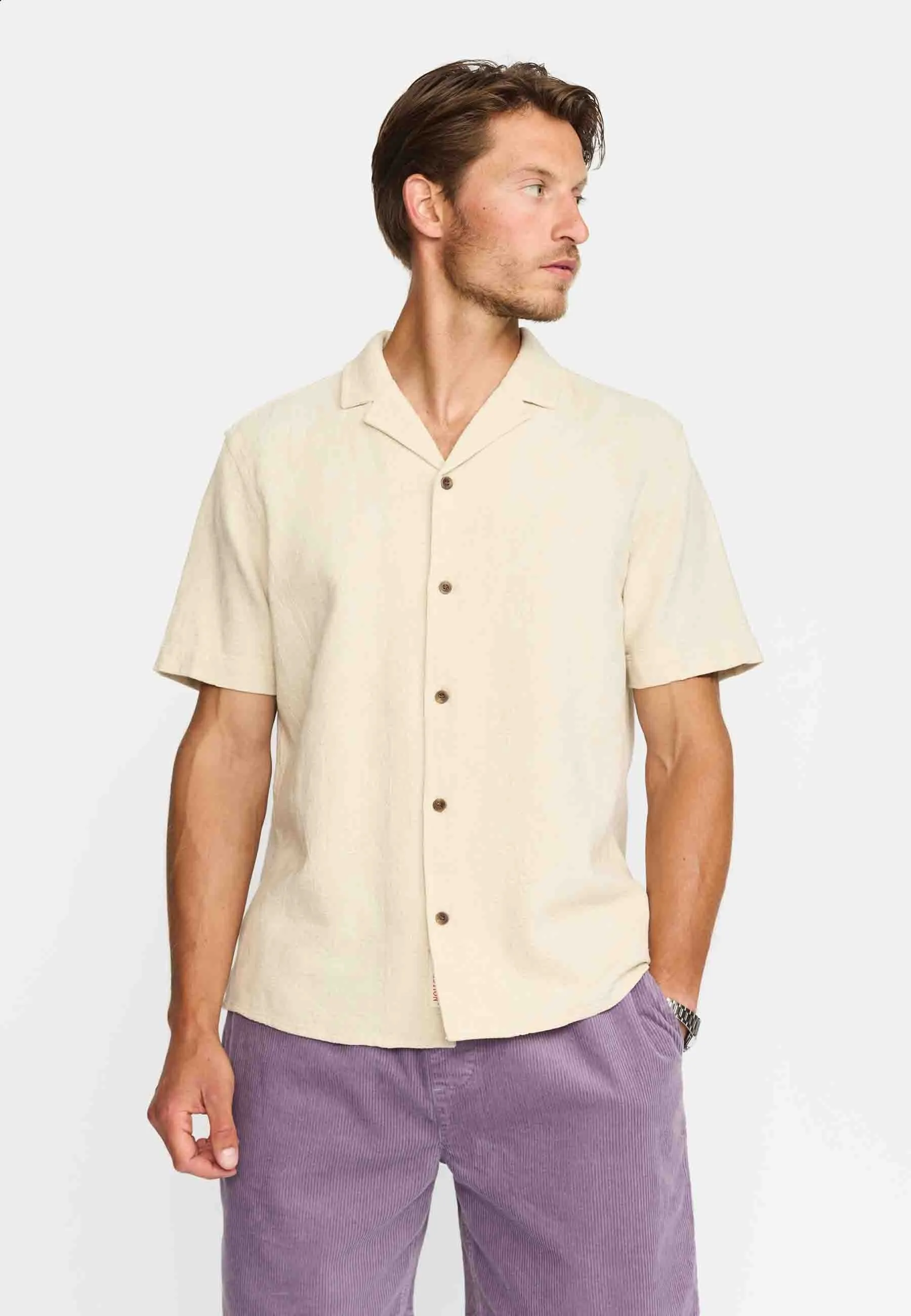 Short-sleeved Shirt / 3244 - Offwhite sold by Revolution