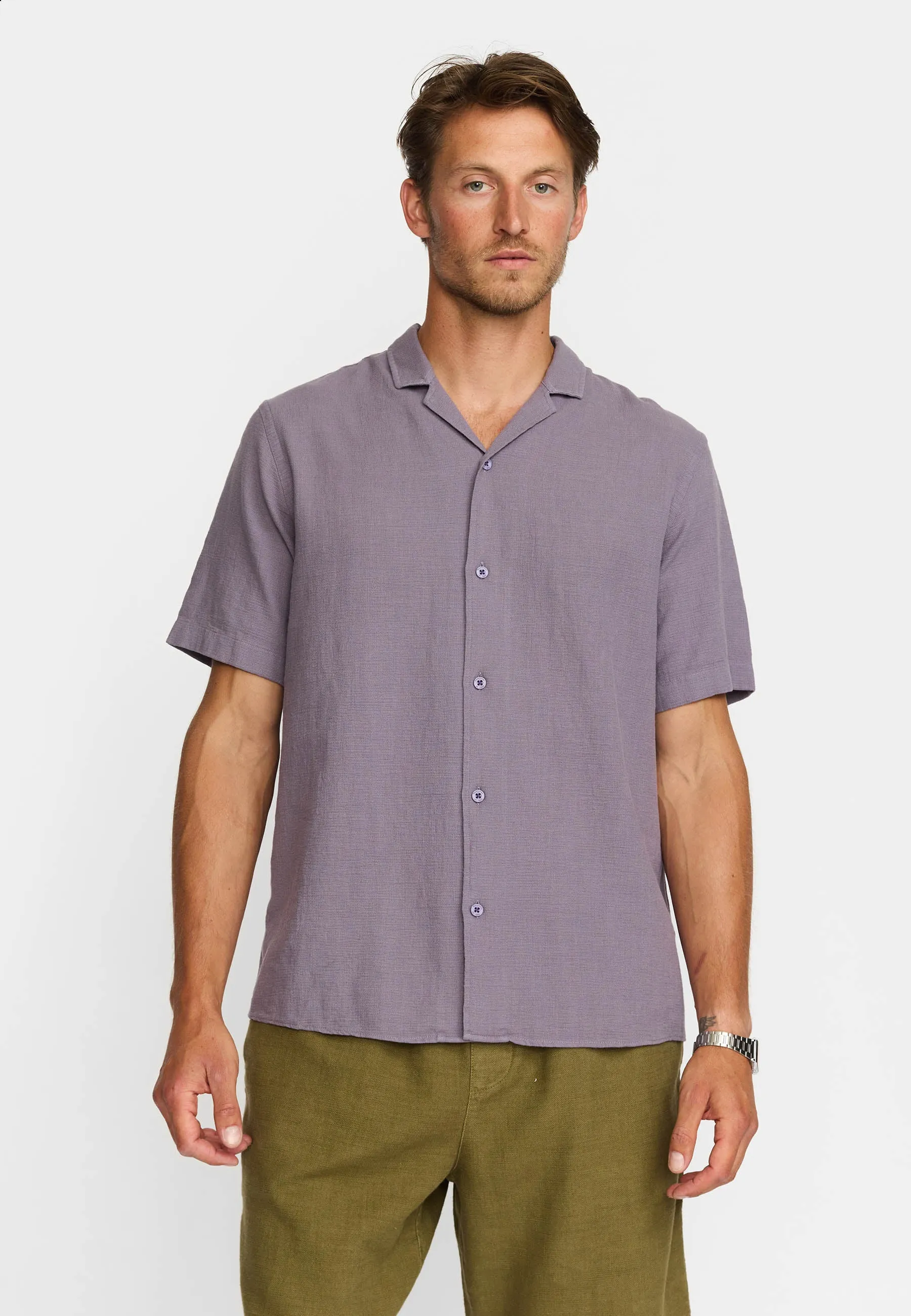 Short-sleeved Cuban Shirt / 3927 - Darkpurple sold by Revolution