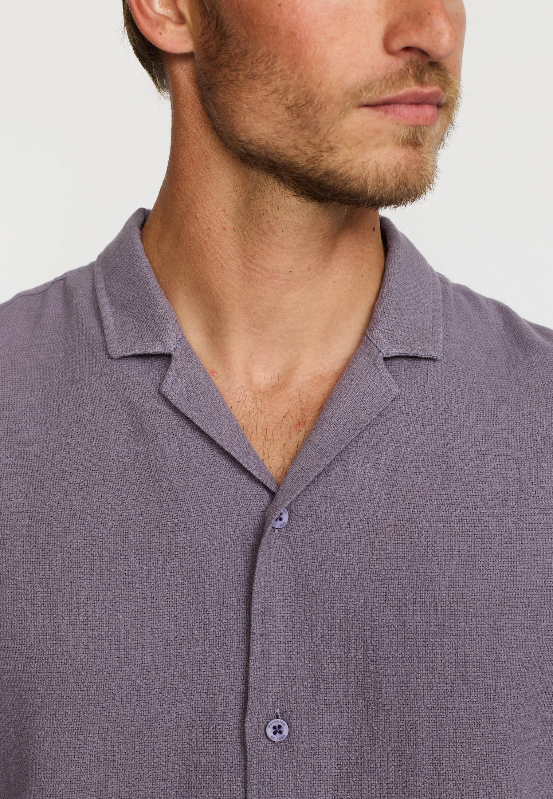 Short-sleeved Cuban Shirt / 3927 - Darkpurple sold by Revolution product image thumbnail 5