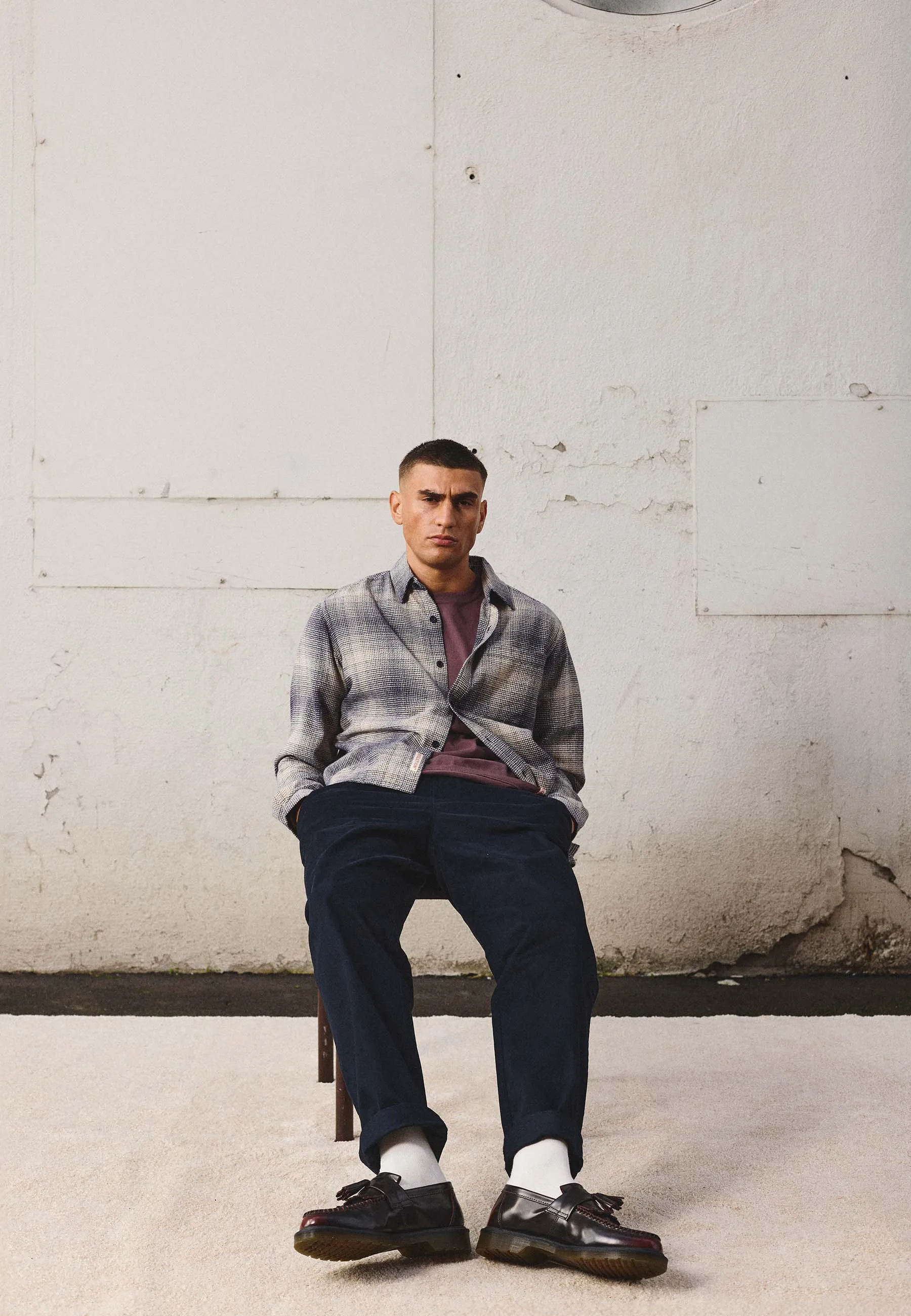 Shirt / 3264 - Navy sold by Revolution