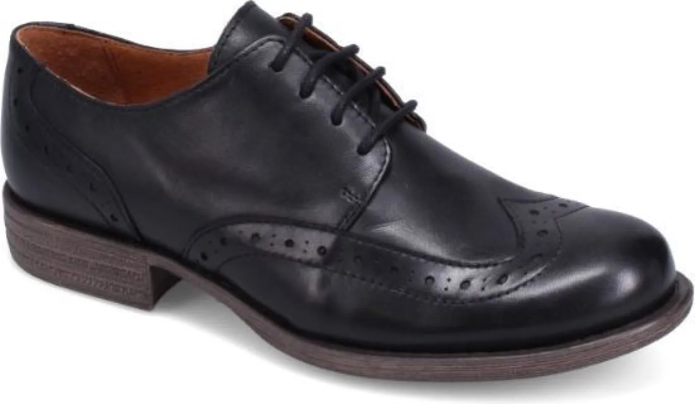 Luthur Black sold by Quarks / Urban Trail