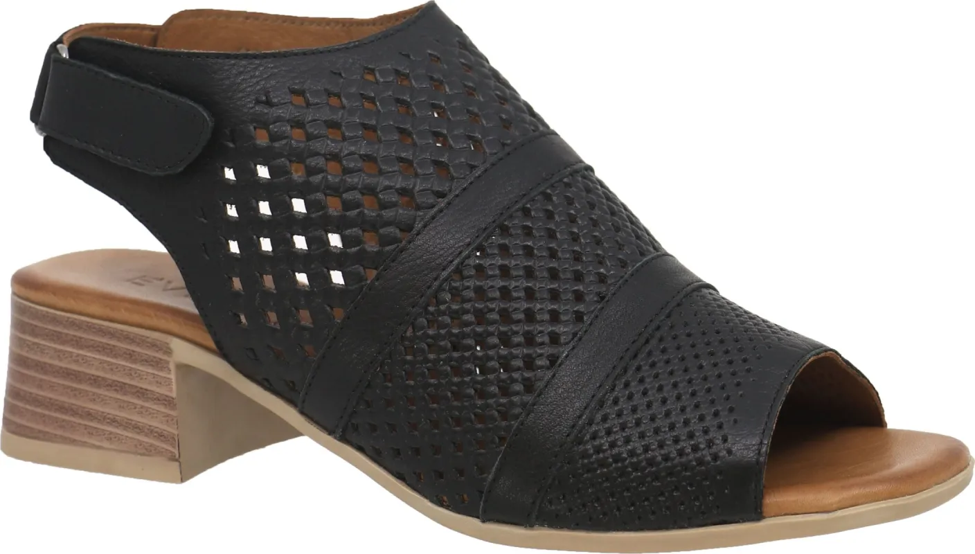 Maya01 Black sold by Quarks / Urban Trail
