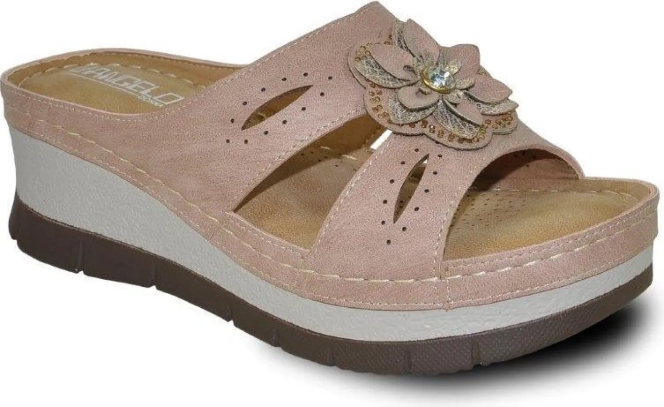 Destiny Pink sold by Quarks / Urban Trail
