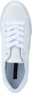 Lusteri Leather Like White sold by Quarks / Urban Trail