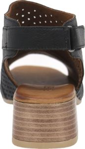 Maya01 Black sold by Quarks / Urban Trail