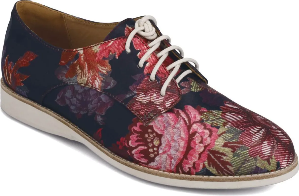 Derby Vintage Flower sold by Quarks / Urban Trail
