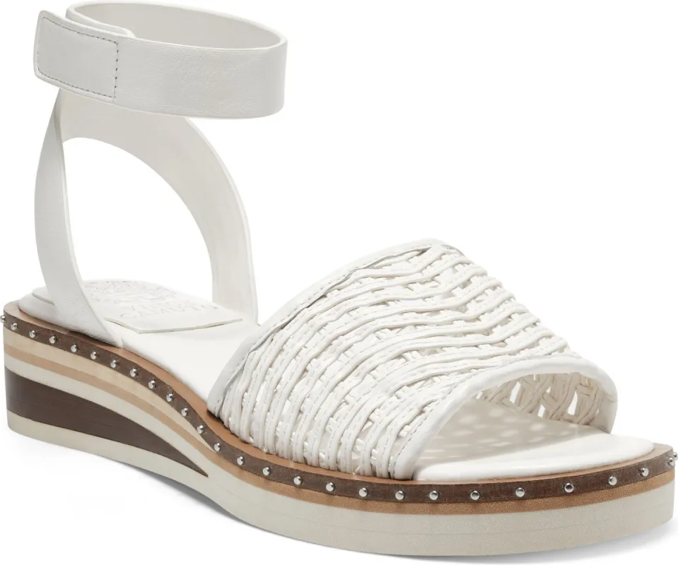 Minniah White Swan sold by Quarks / Urban Trail
