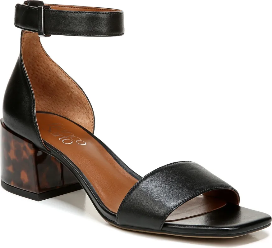 Merryl Black sold by Quarks / Urban Trail