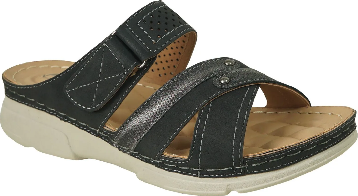 Cathy2 Black sold by Quarks / Urban Trail