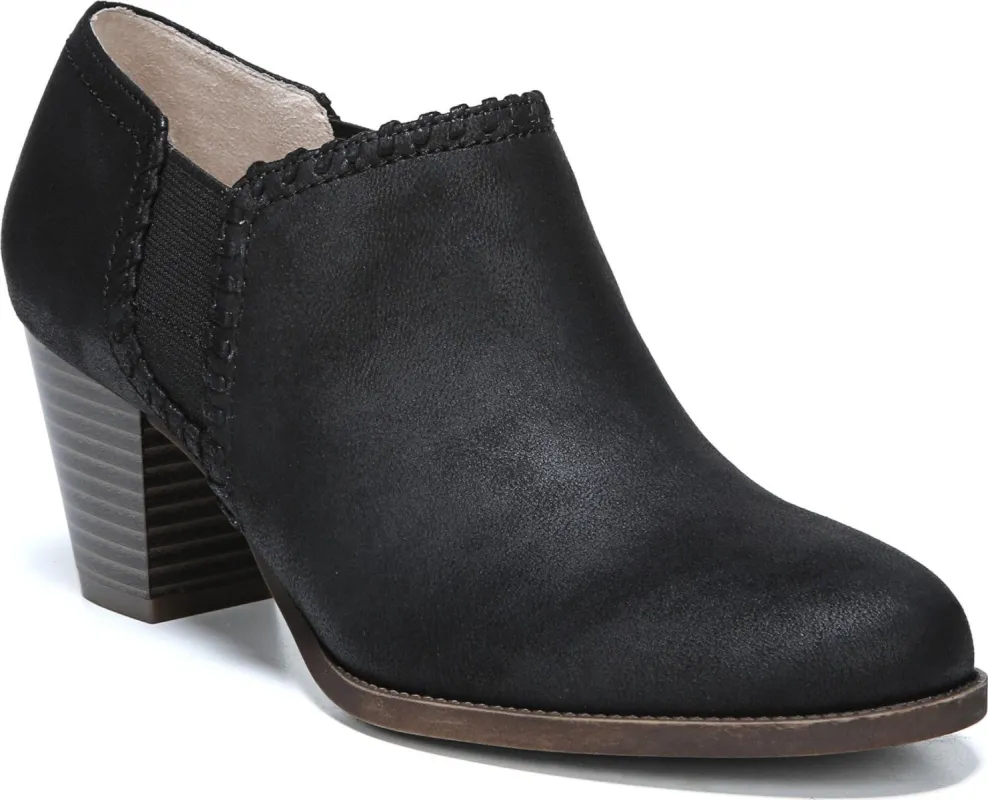 Joelle Black - Wide sold by Quarks / Urban Trail