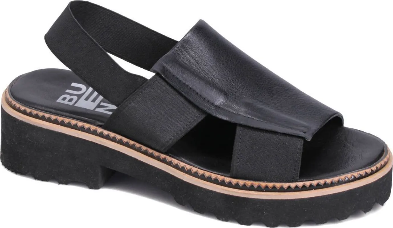 Amy Black sold by Quarks / Urban Trail