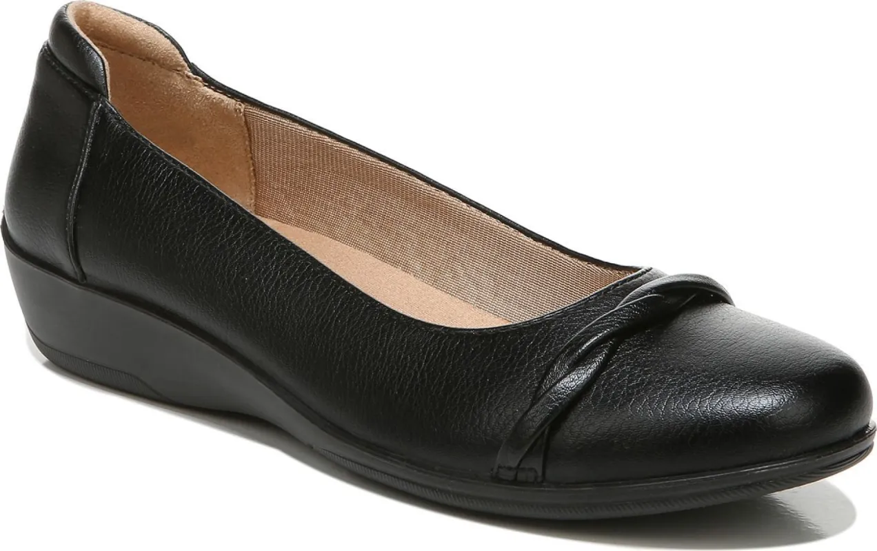 Impact Black sold by Quarks / Urban Trail