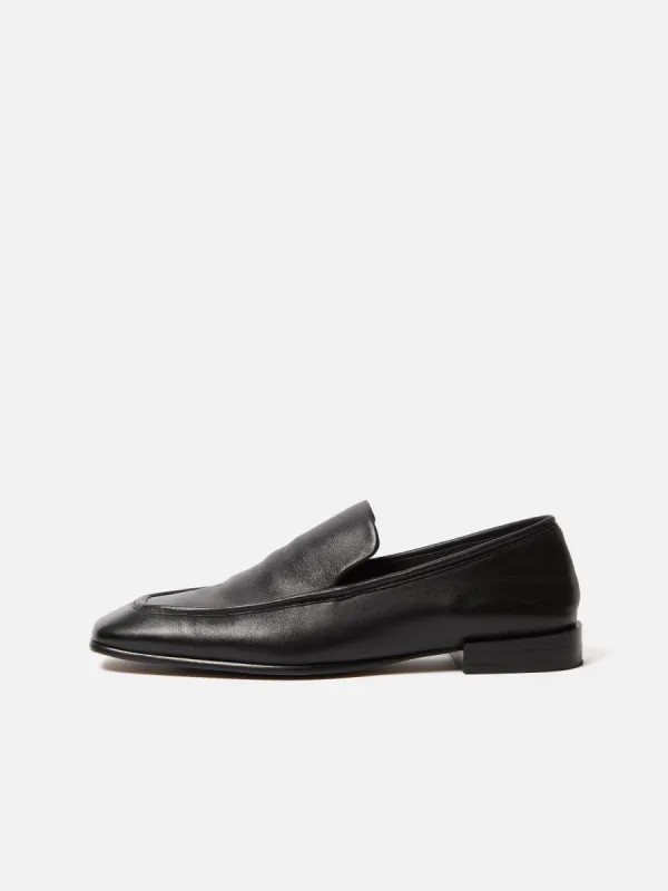 Frame Leather Loafer | Black sold by Jigsaw