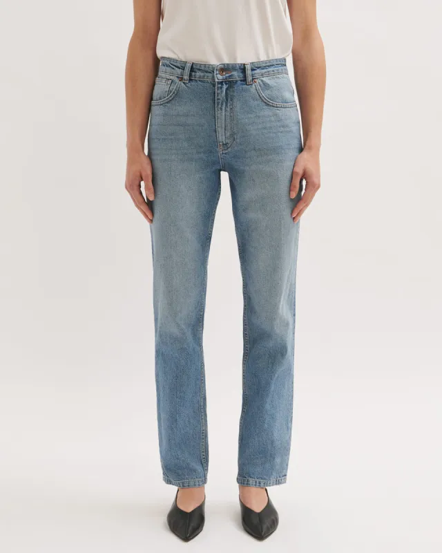 Nevan Original Cut Jean | Stonewash sold by Jigsaw