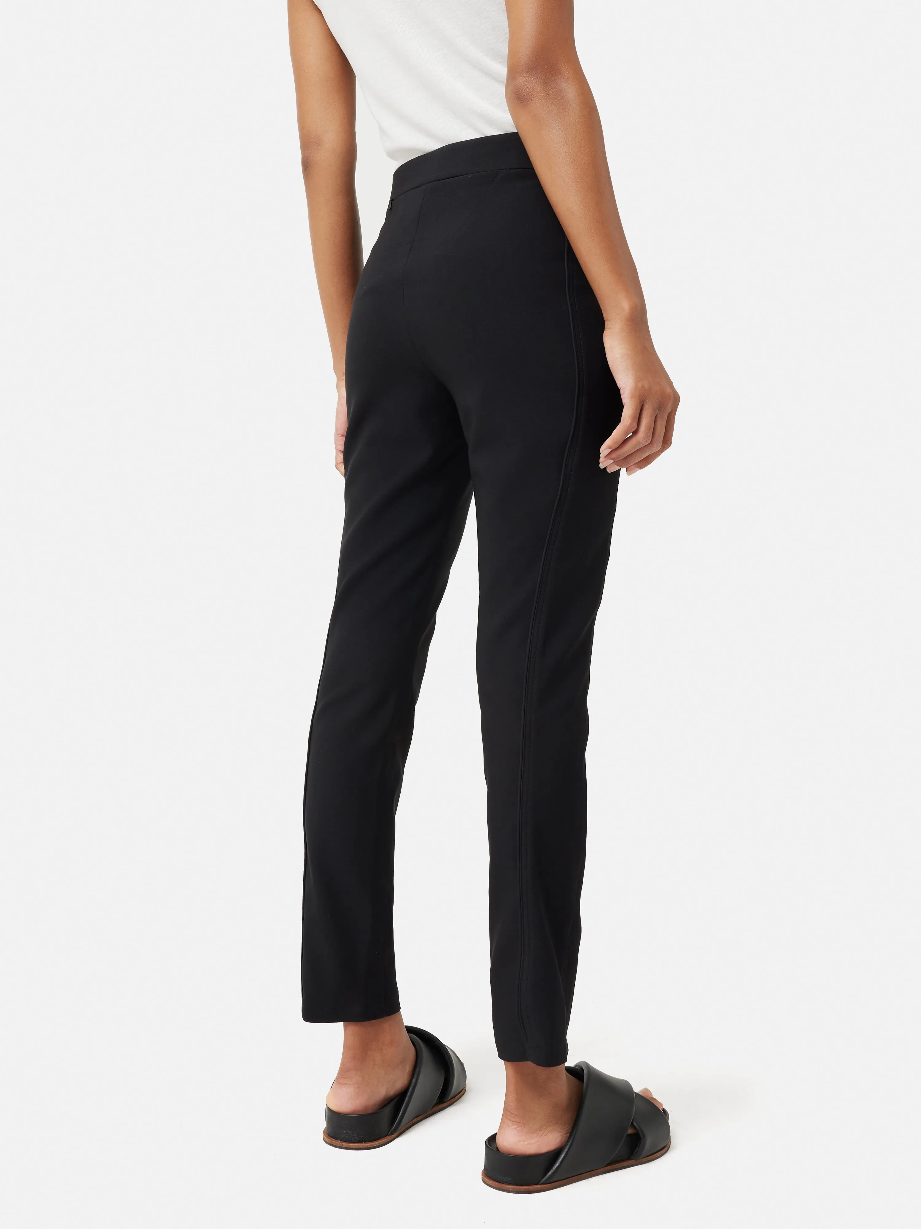 Bi-stretch Tailored Trouser | Black sold by Jigsaw product image thumbnail 4