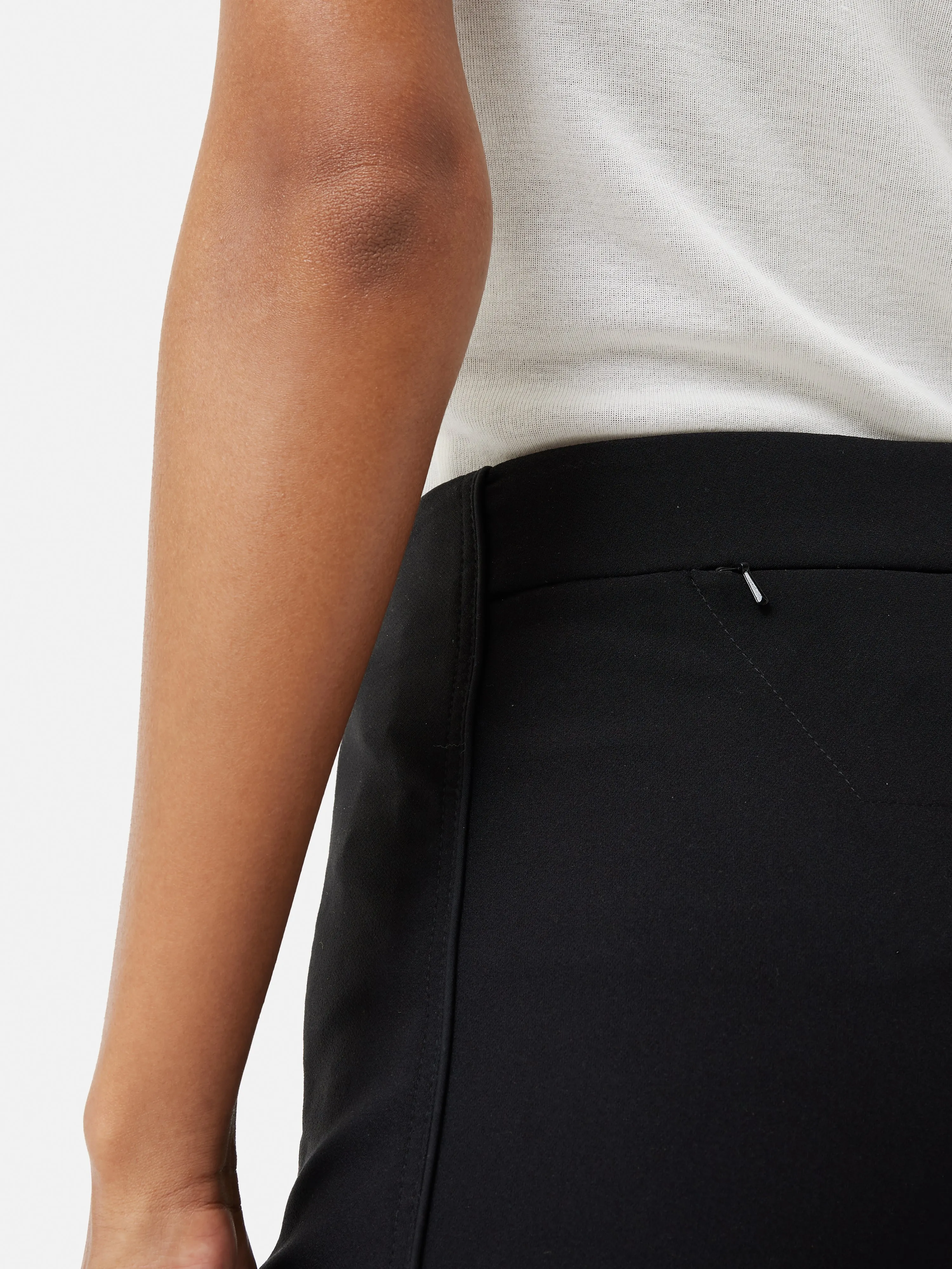 Bi-stretch Tailored Trouser | Black sold by Jigsaw product image thumbnail 5