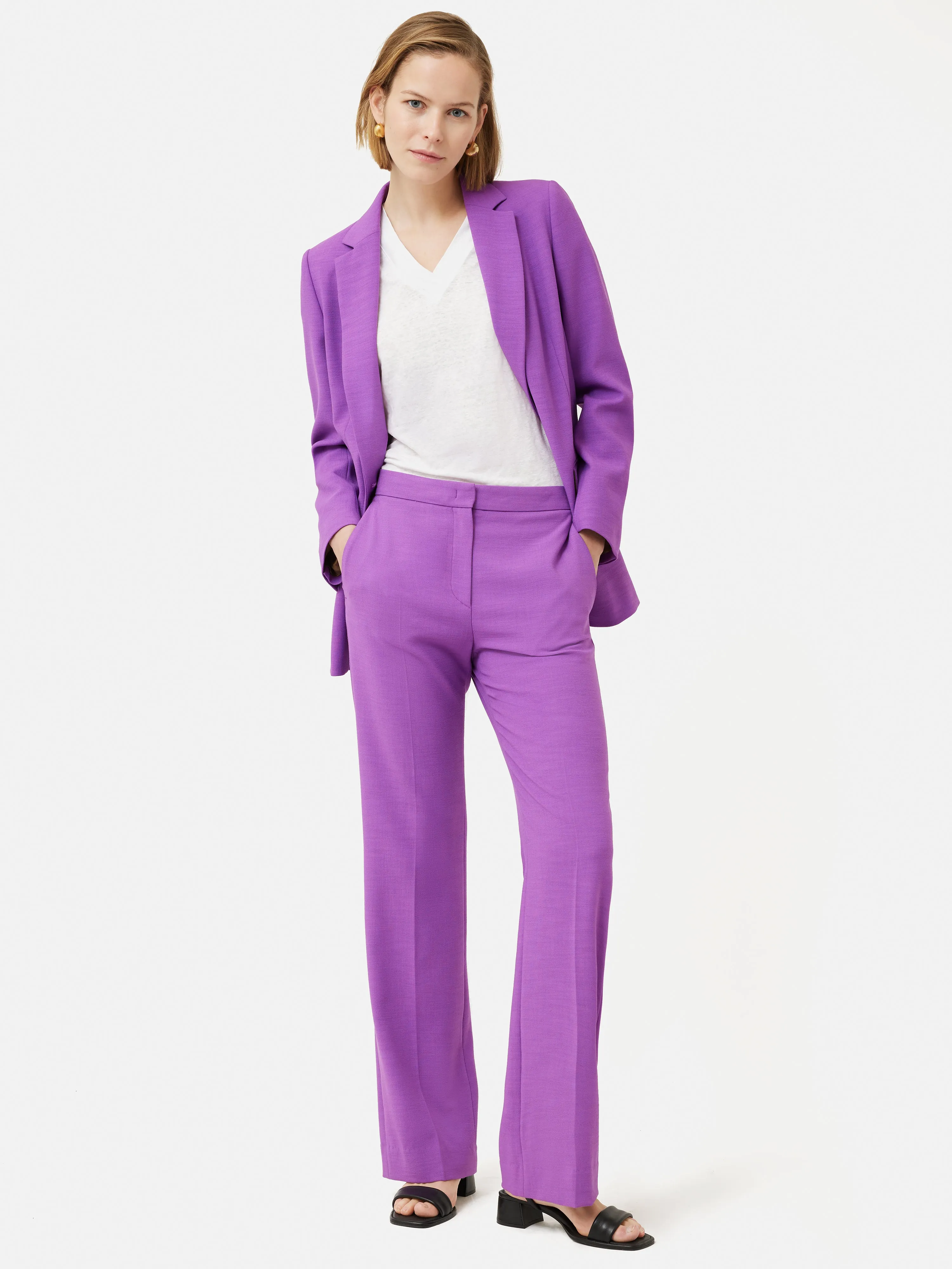 Linen Short Sleeve V Neck Tee | White sold by Jigsaw product image thumbnail 3