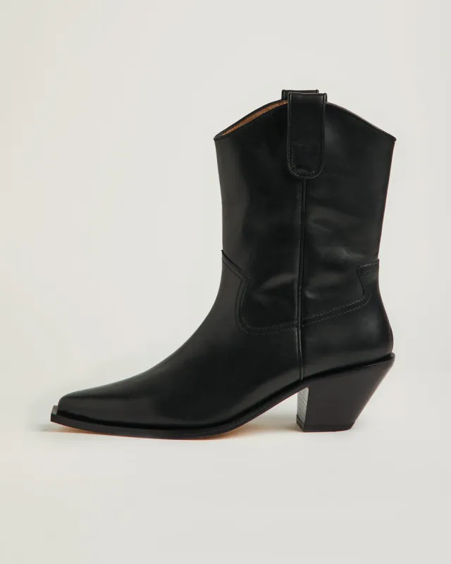 Woods Leather Western Boot | Black sold by Jigsaw
