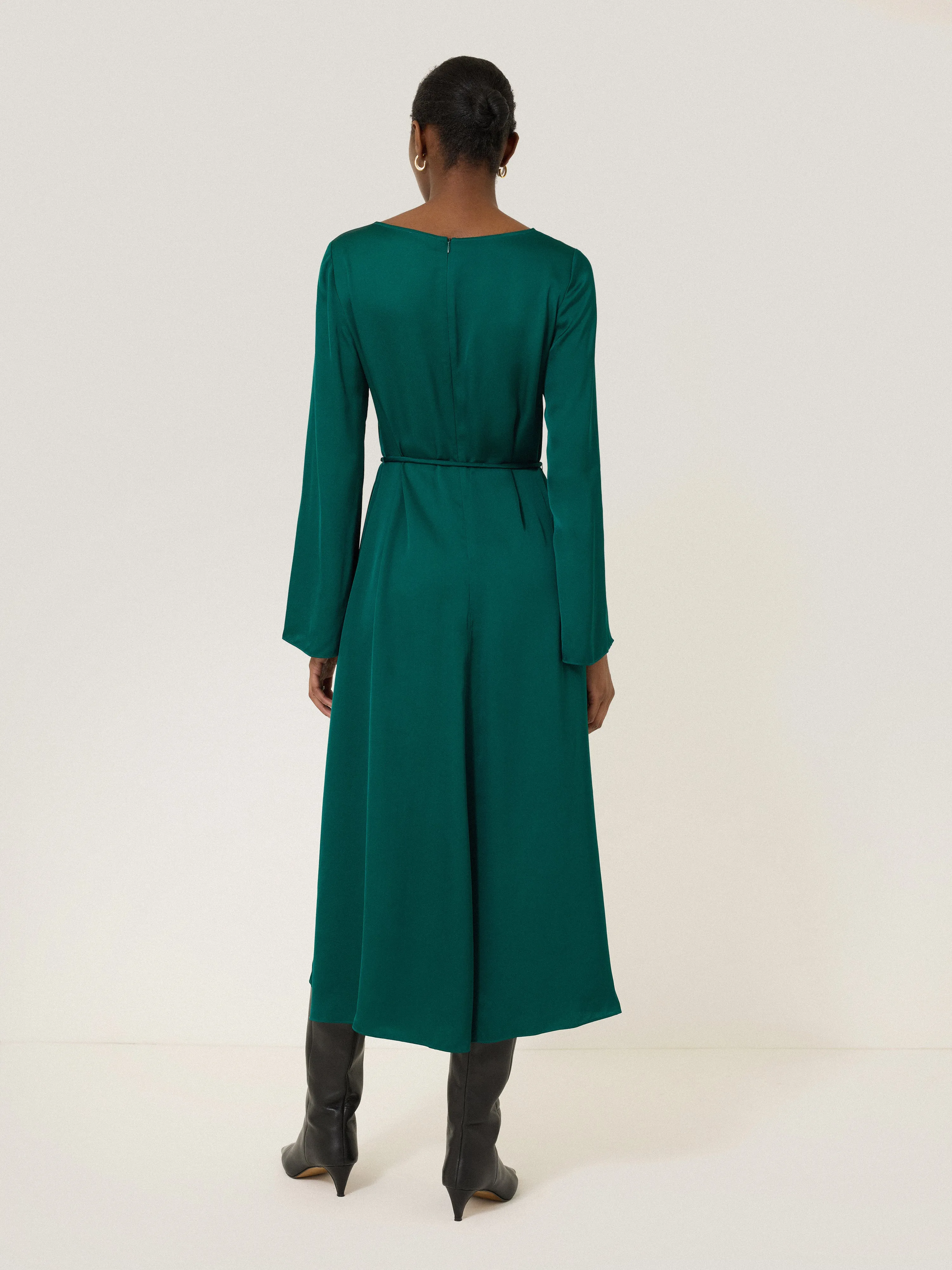 Satin Back Crepe Dress | Green sold by Jigsaw product image thumbnail 4