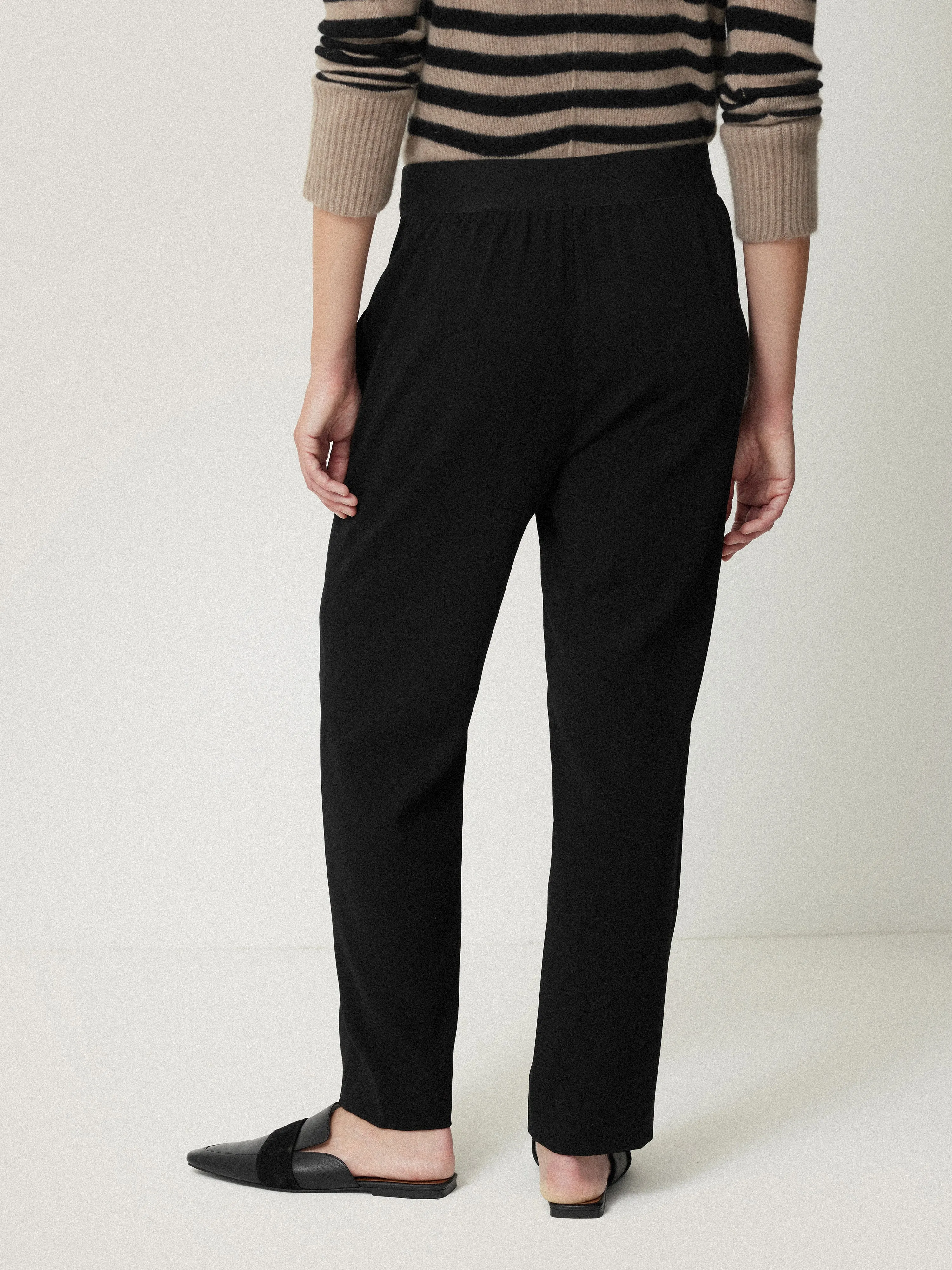 Tailored Smart Jogger | Black sold by Jigsaw product image thumbnail 5