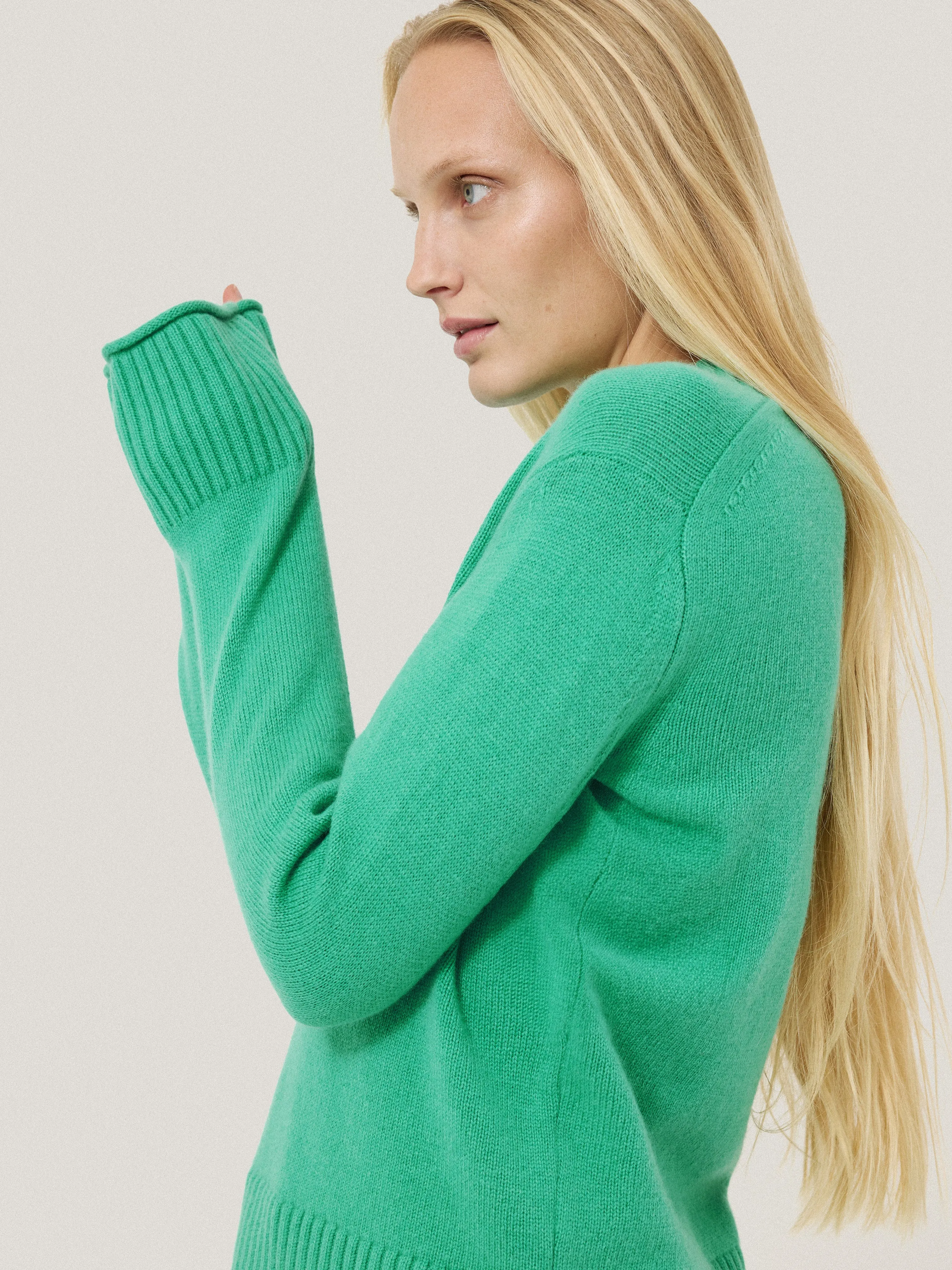 Wool Cashmere Blend V Neck | Green sold by Jigsaw product image thumbnail 2