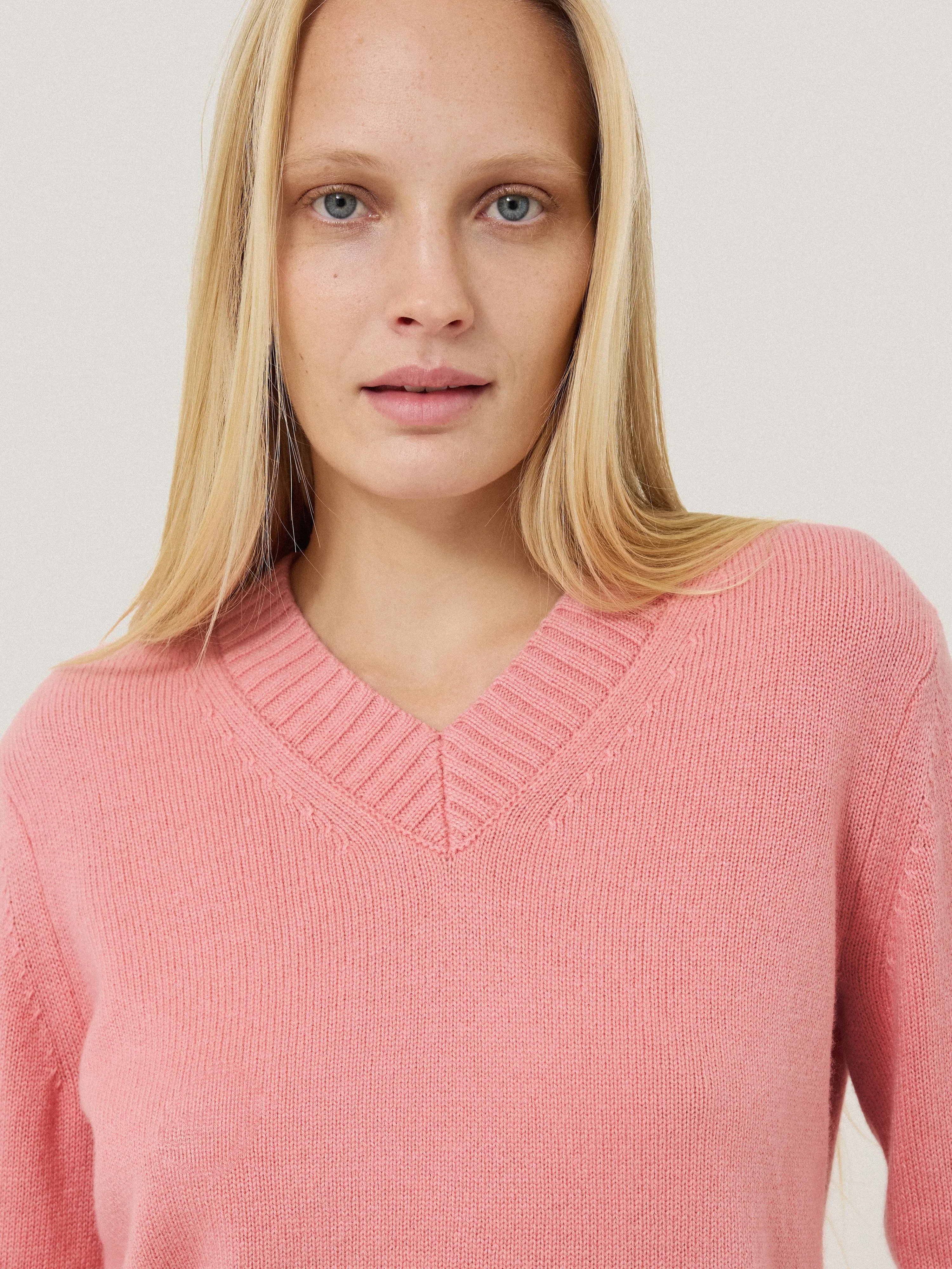 Wool Cashmere Blend V Neck | Pink sold by Jigsaw product image thumbnail 2