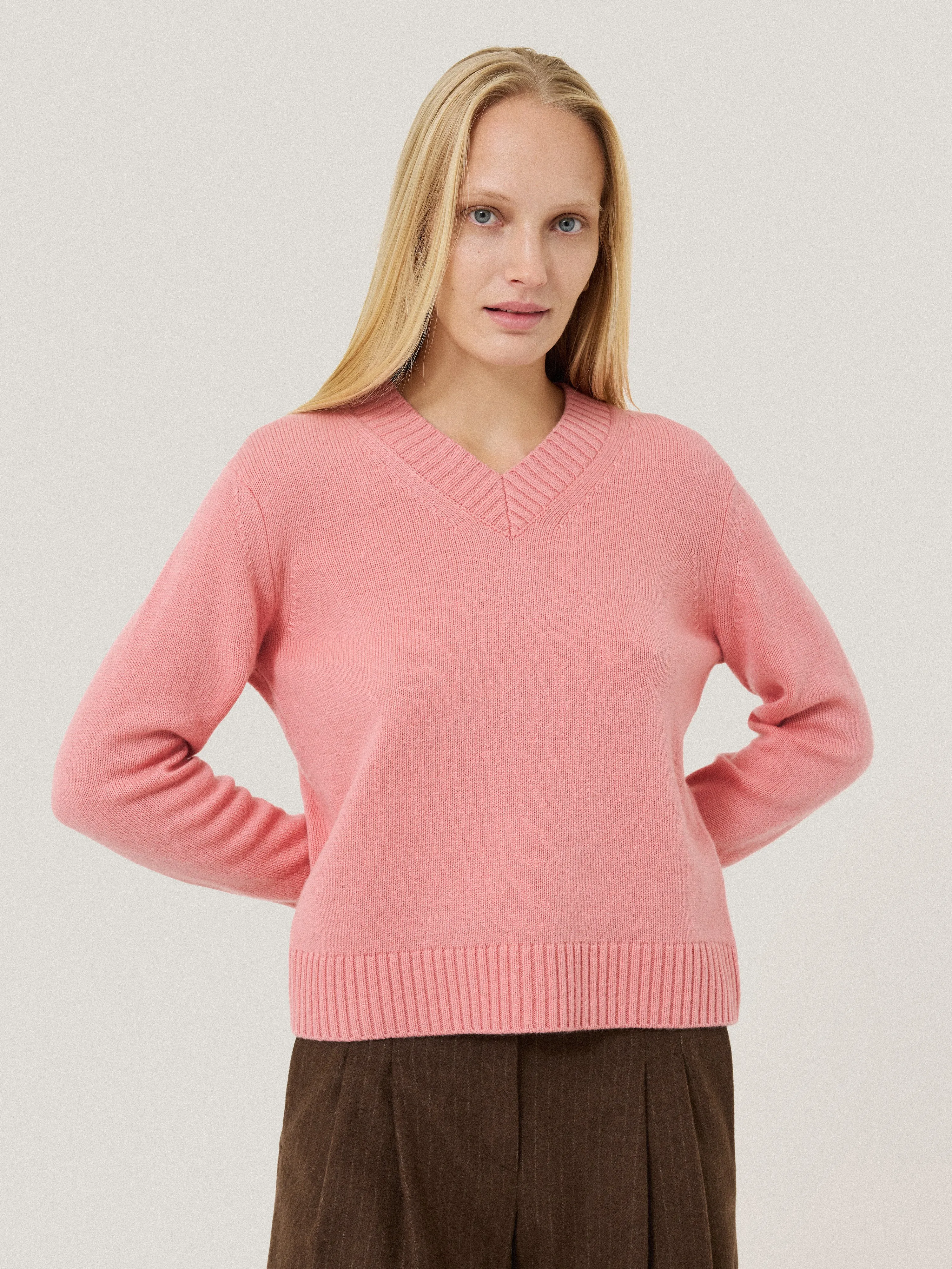 Wool Cashmere Blend V Neck | Pink sold by Jigsaw