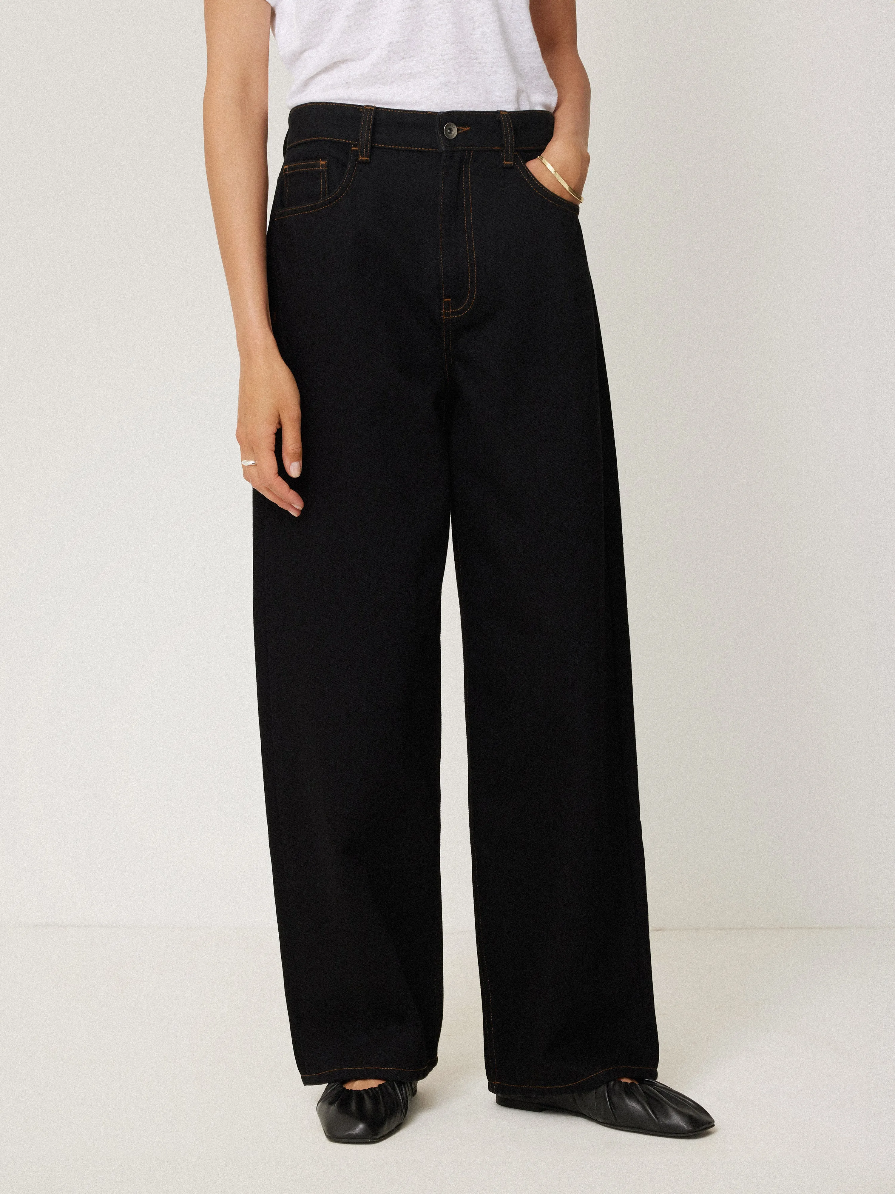 Lucia High Waisted Jean | Black sold by Jigsaw