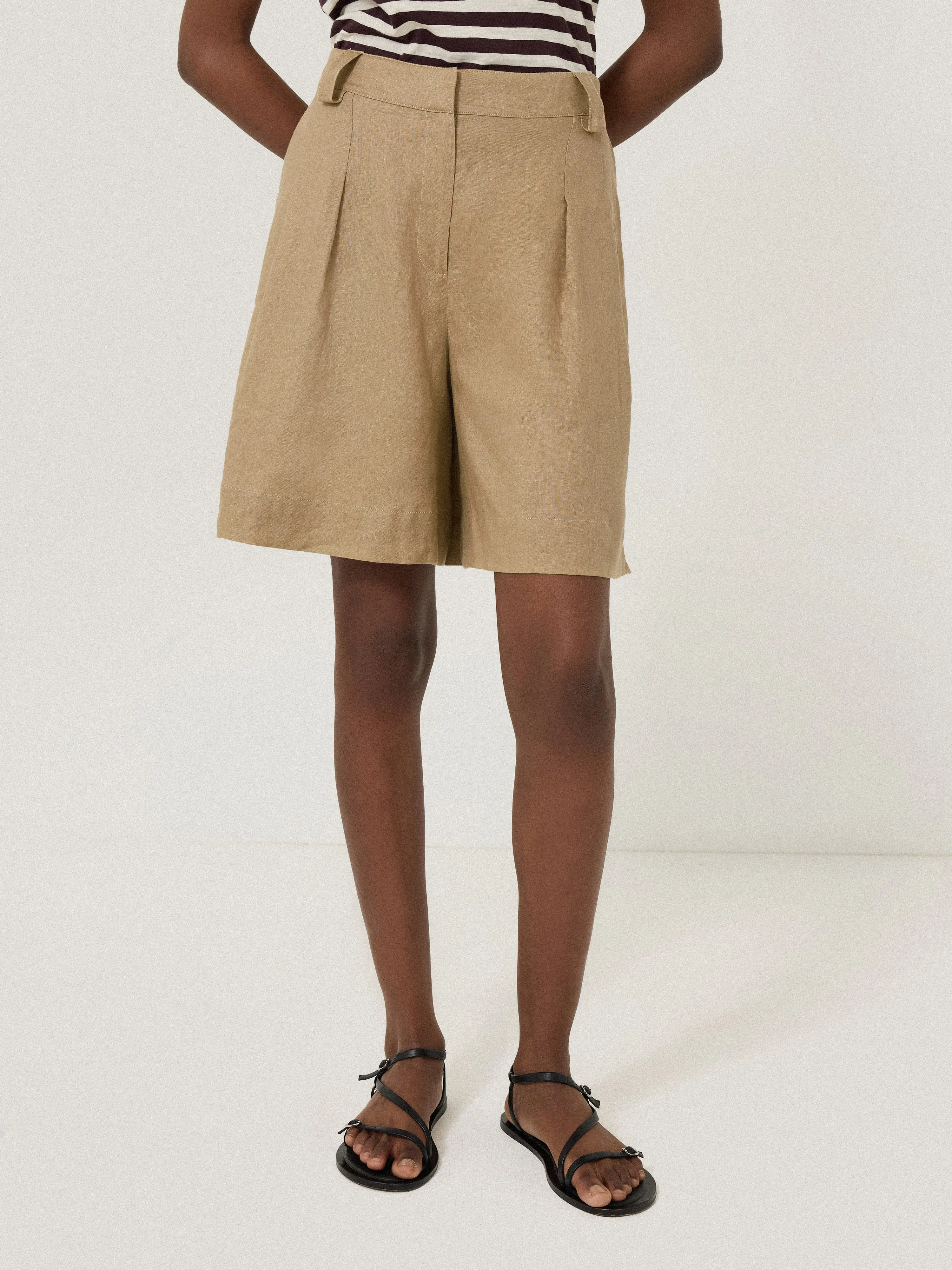Linen Pleated Bermuda Short | Sand sold by Jigsaw product image thumbnail 2