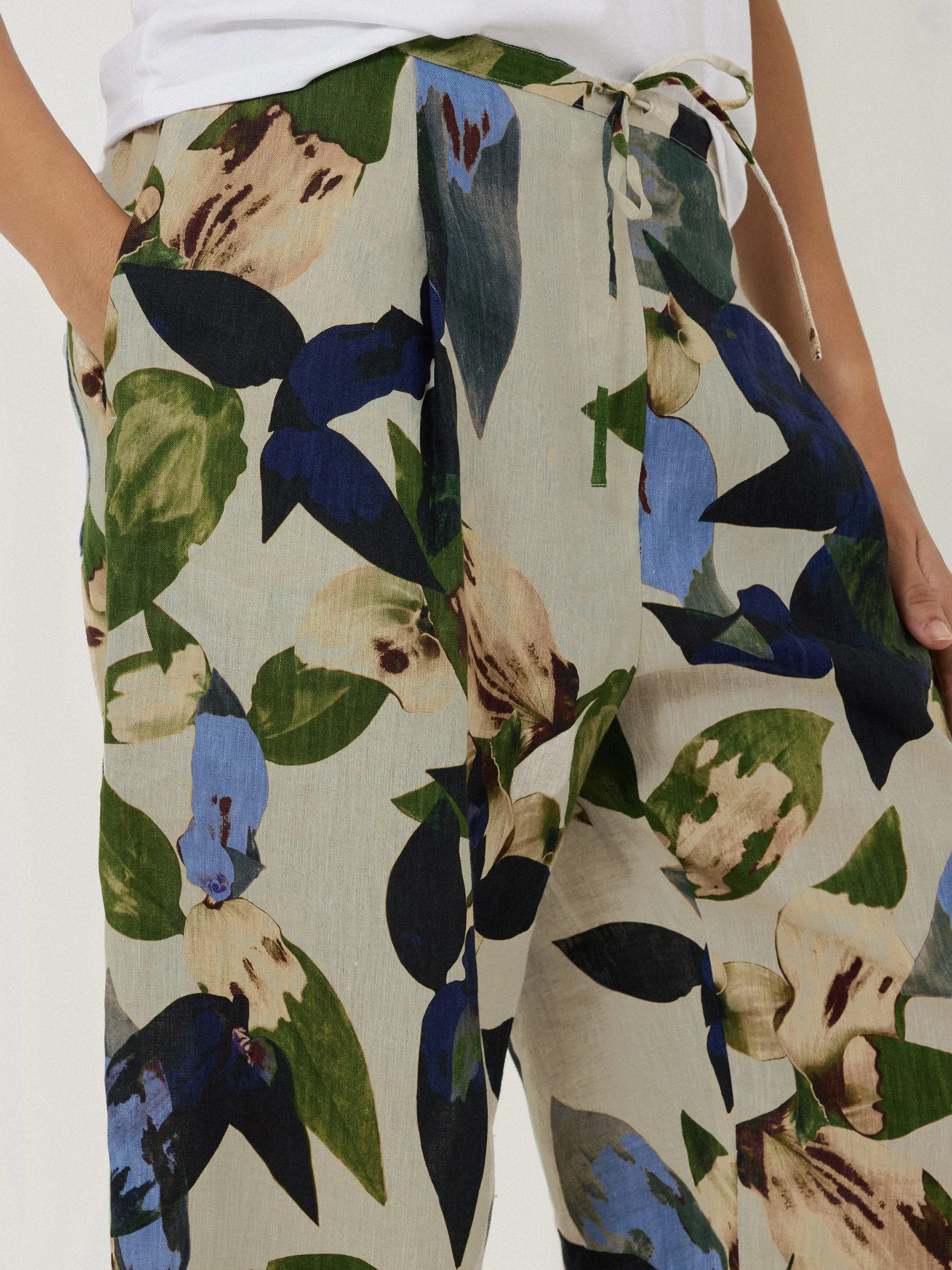 Future Botanic Linen Trouser | Neutral sold by Jigsaw product image thumbnail 2