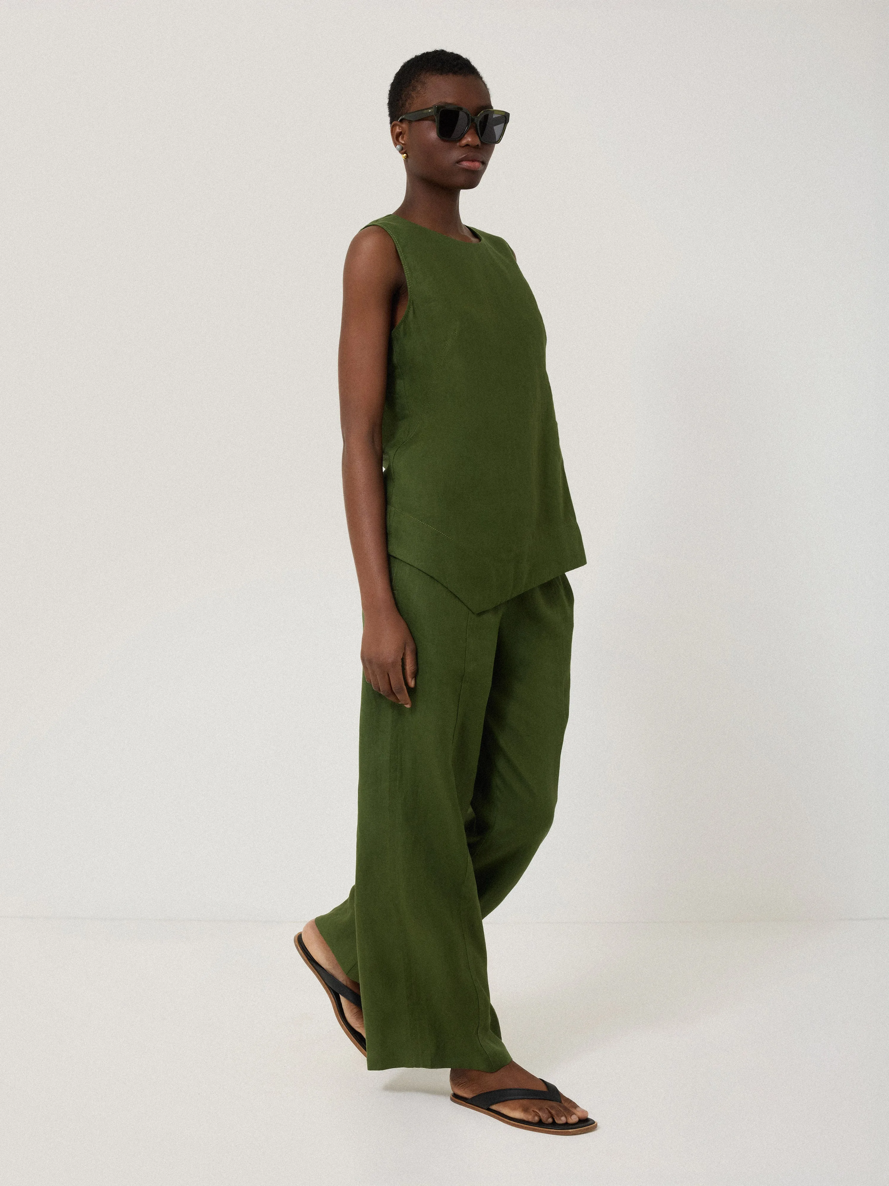 Linen Wide Leg Trouser | Green sold by Jigsaw product image thumbnail 5