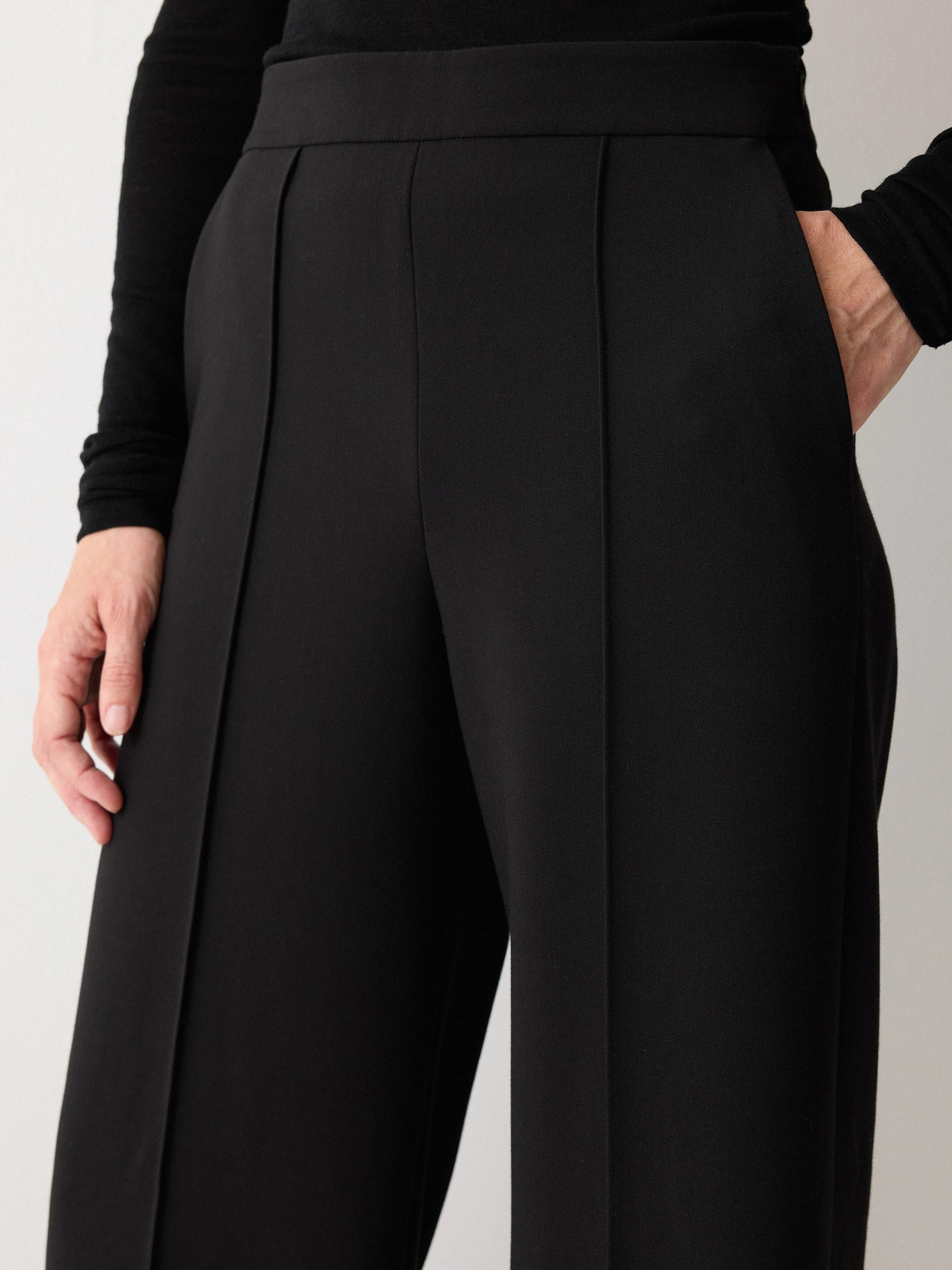 Modern Crepe Wide Leg Trouser | Black sold by Jigsaw product image thumbnail 5